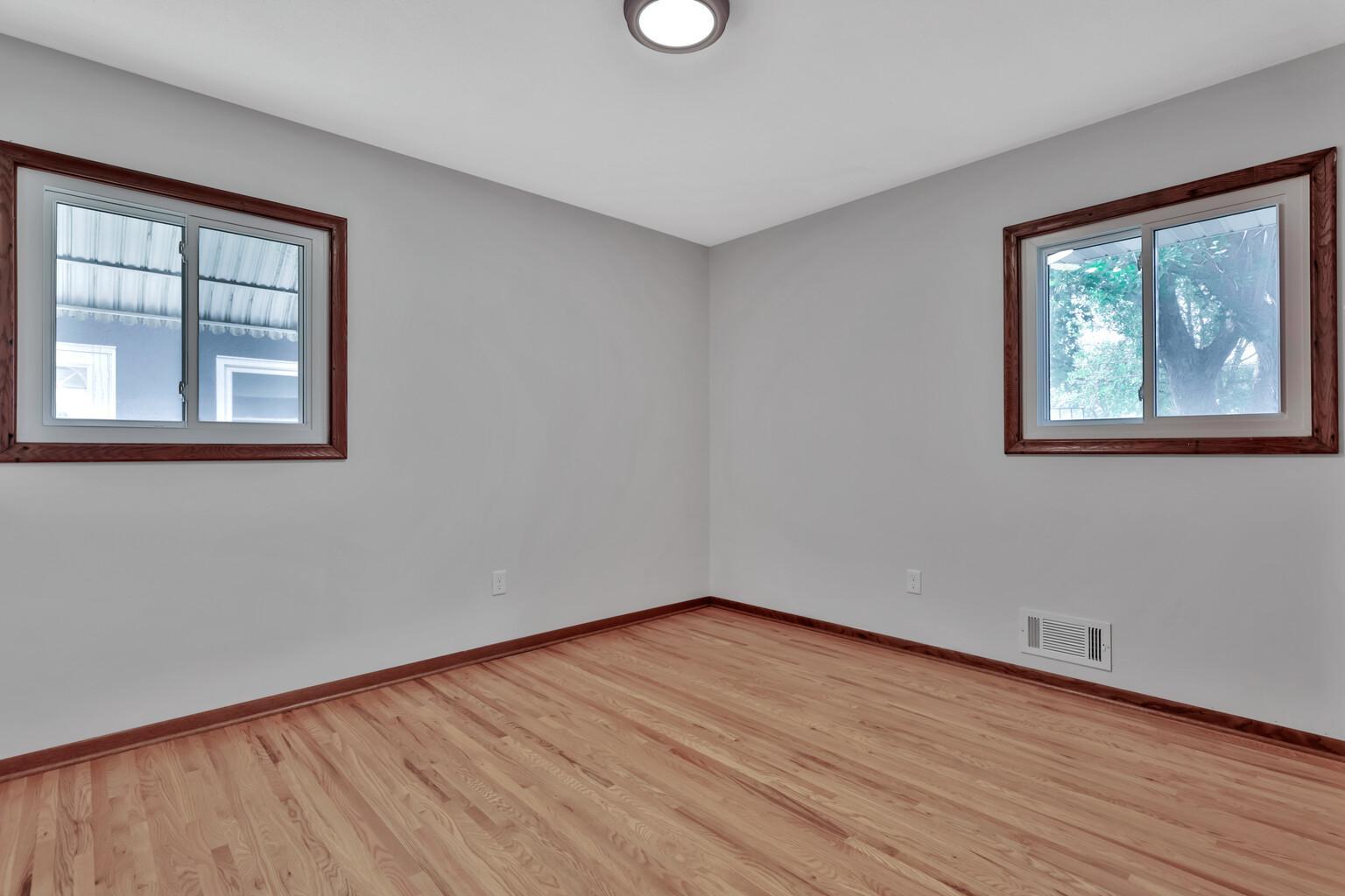 View of Residential at 1017 Livingston Avenue, West Saint Paul MN 55118, West Saint Paul (22 of 37) - Mike Wilen | Minnesota Team Real Estate