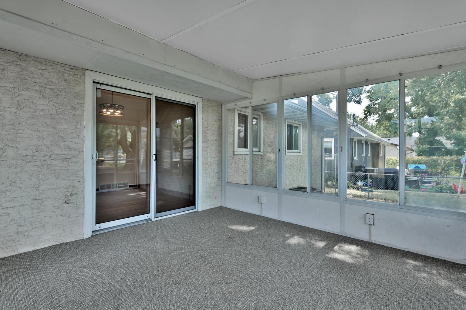 View of Residential at 1017 Livingston Avenue, West Saint Paul MN 55118, West Saint Paul (24 of 37) - Mike Wilen | Minnesota Team Real Estate