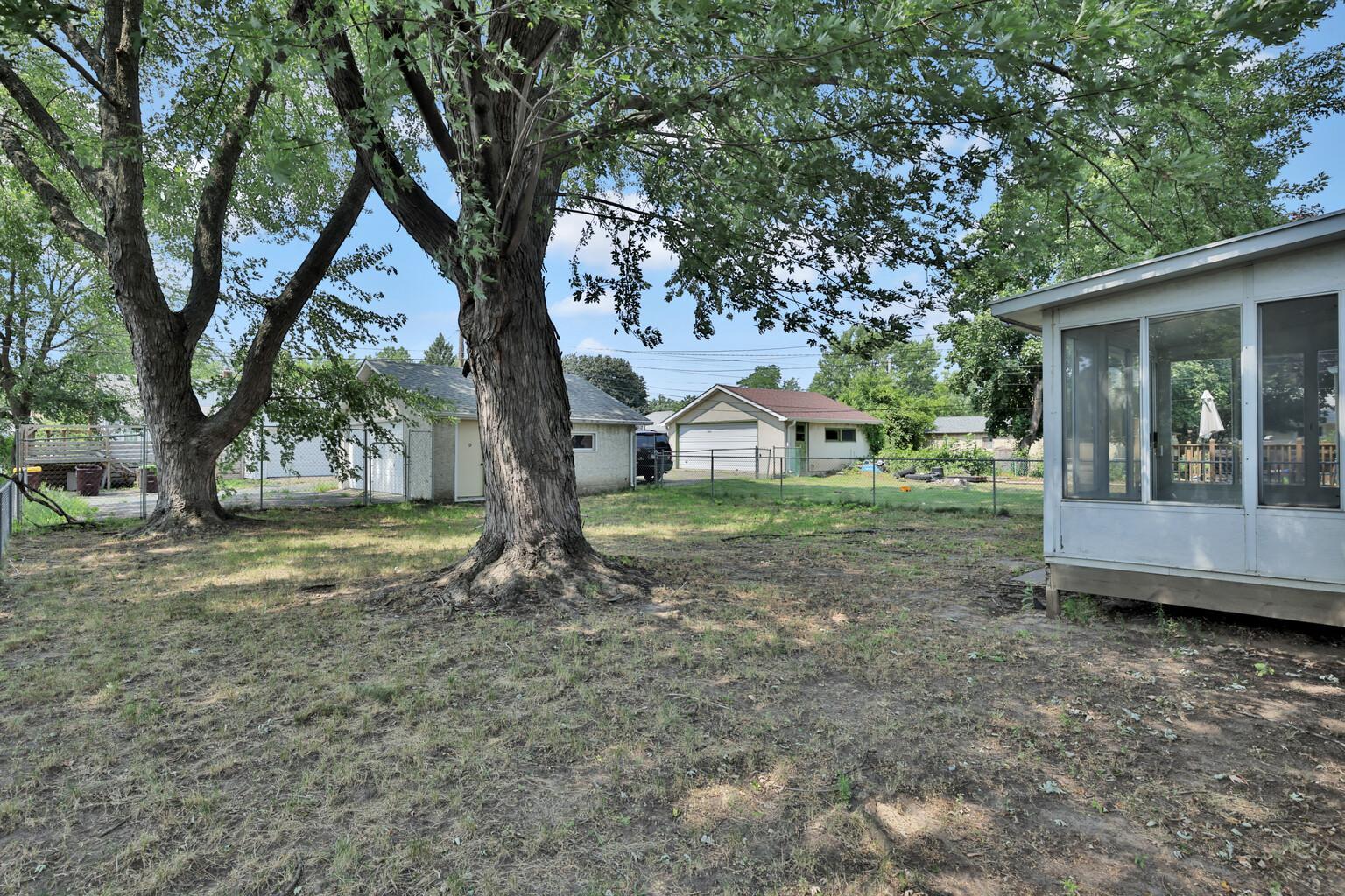 View of Residential at 1017 Livingston Avenue, West Saint Paul MN 55118, West Saint Paul (32 of 37) - Mike Wilen | Minnesota Team Real Estate