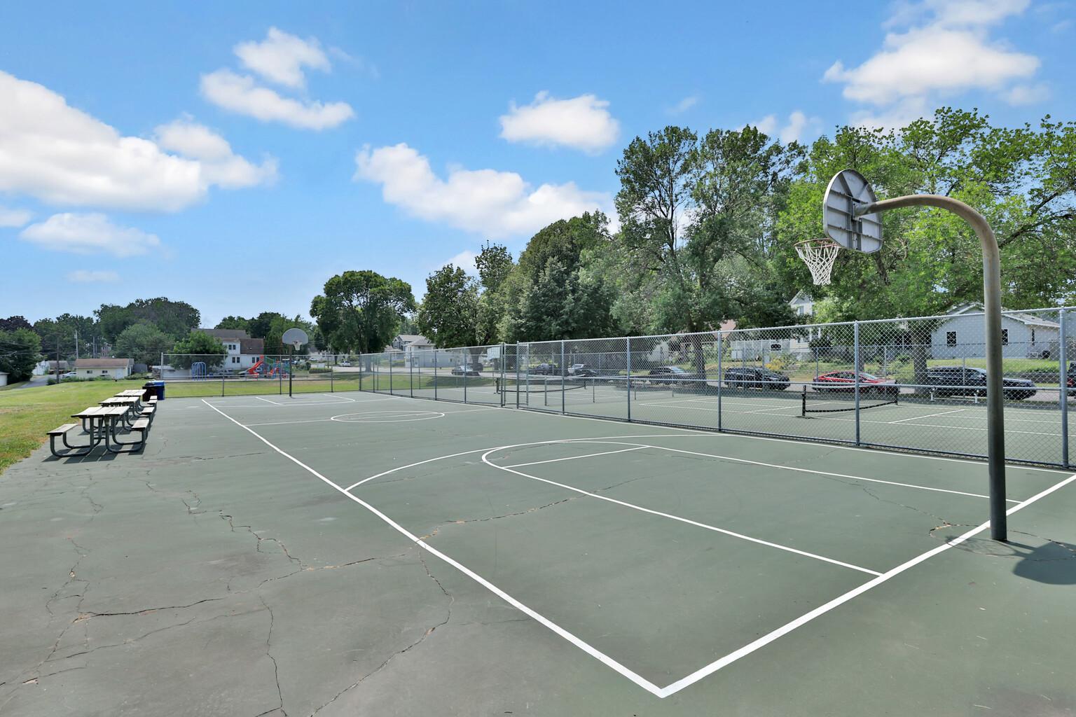 View of Residential at 1017 Livingston Avenue, West Saint Paul MN 55118, West Saint Paul (36 of 37) - Mike Wilen | Minnesota Team Real Estate