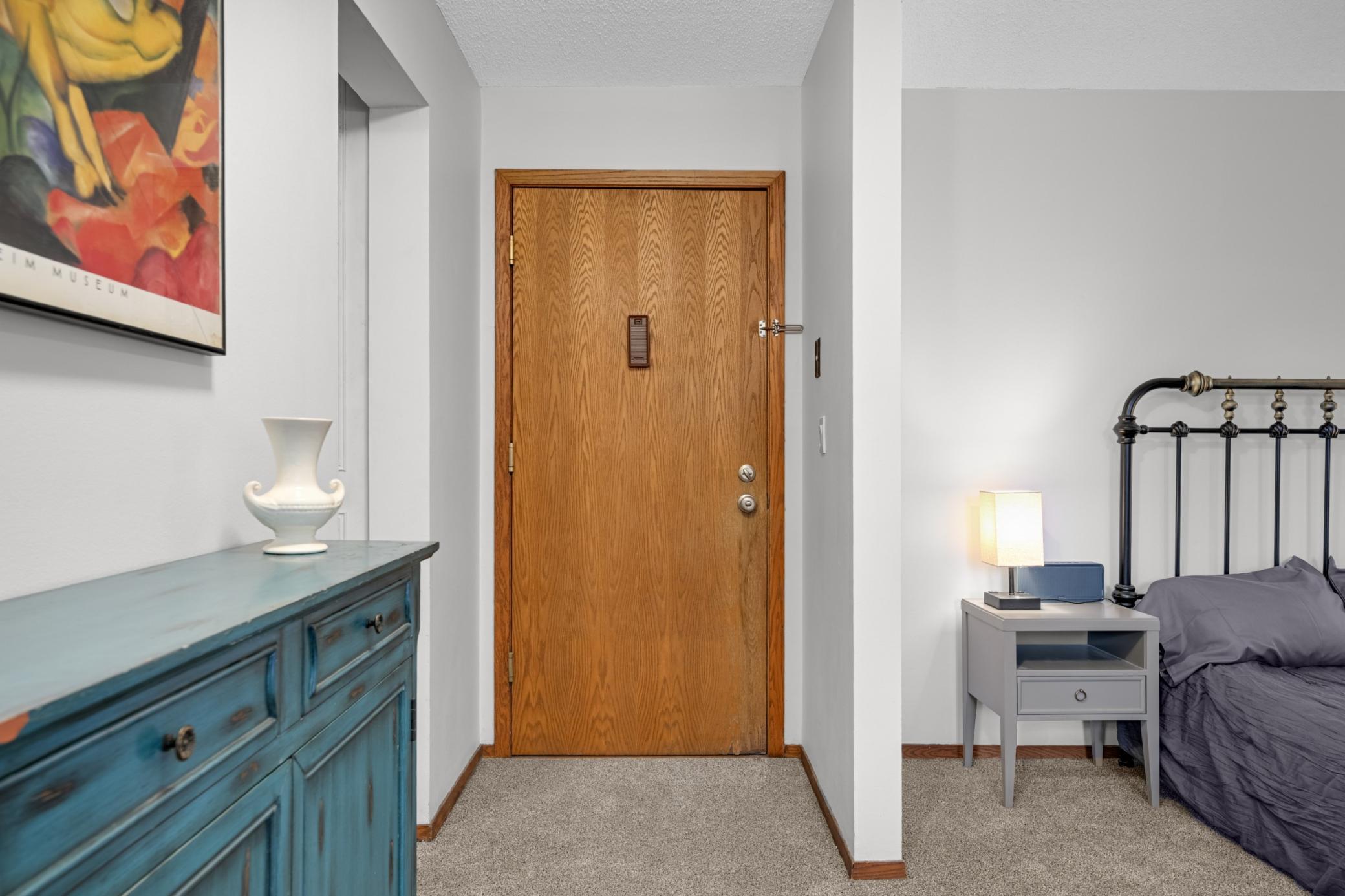 View of Residential at 2536 Dupont Avenue #101, Minneapolis MN 55405, Minneapolis (2 of 20) - Mike Wilen | Minnesota Team Real Estate