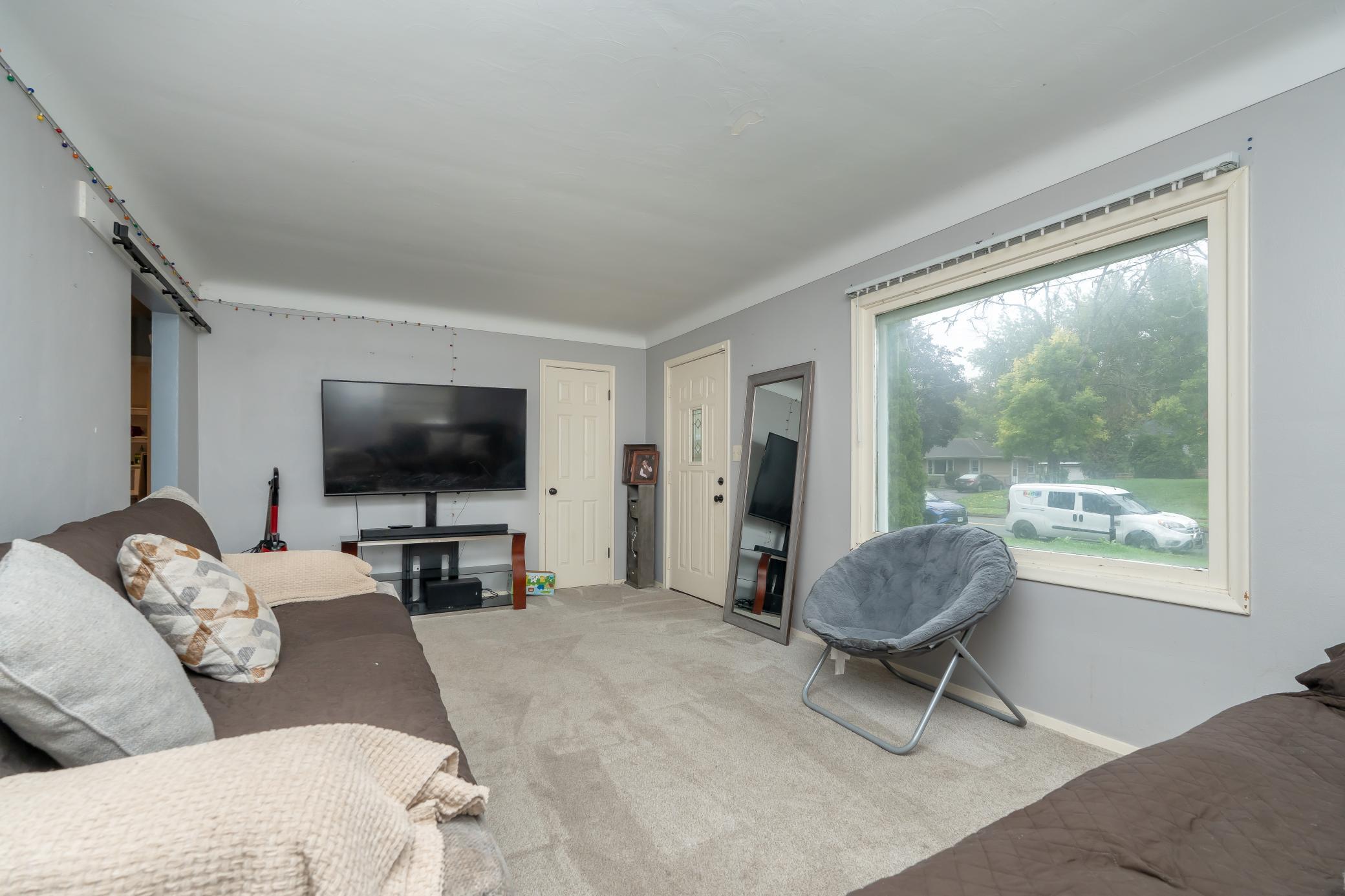View of Residential at 1809 Jackson Street, Maplewood MN 55117, Maplewood (4 of 16) - Mike Wilen | Minnesota Team Real Estate
