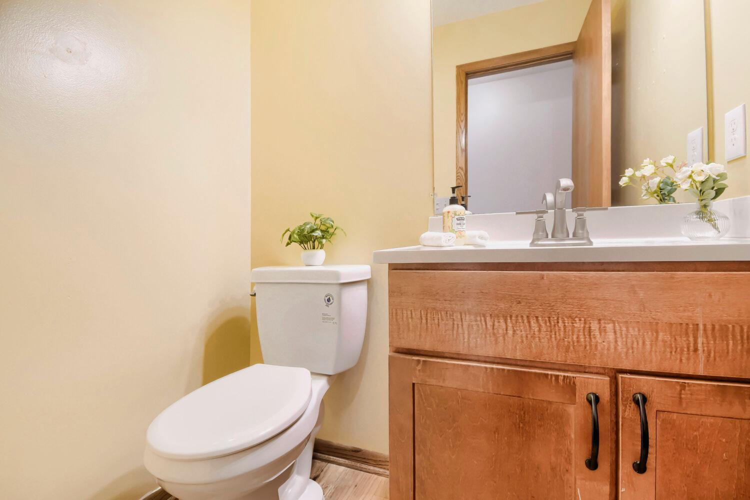 View of Residential at 2729 3rd Street, Minneapolis MN 55411, Minneapolis (10 of 37) - Mike Wilen | Minnesota Team Real Estate