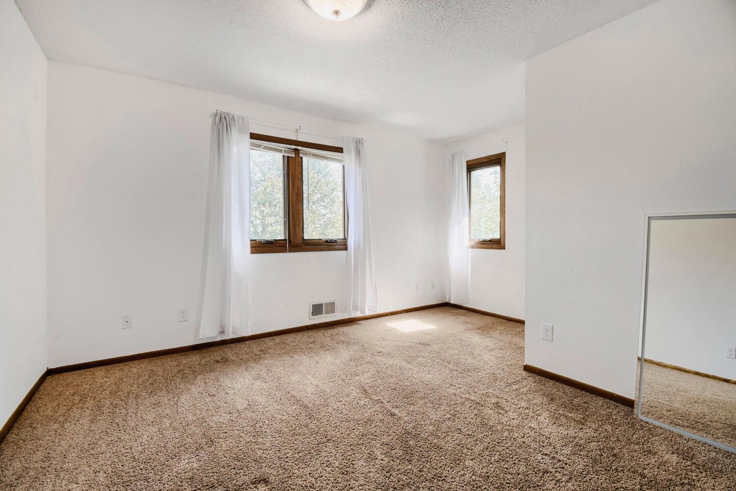 View of Residential at 2729 3rd Street, Minneapolis MN 55411, Minneapolis (17 of 37) - Mike Wilen | Minnesota Team Real Estate
