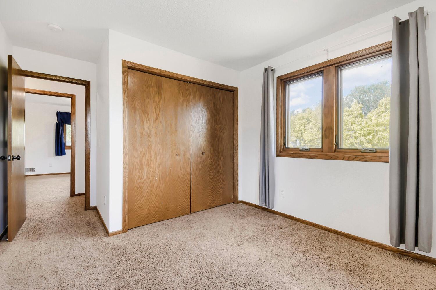 View of Residential at 2729 3rd Street, Minneapolis MN 55411, Minneapolis (20 of 37) - Mike Wilen | Minnesota Team Real Estate