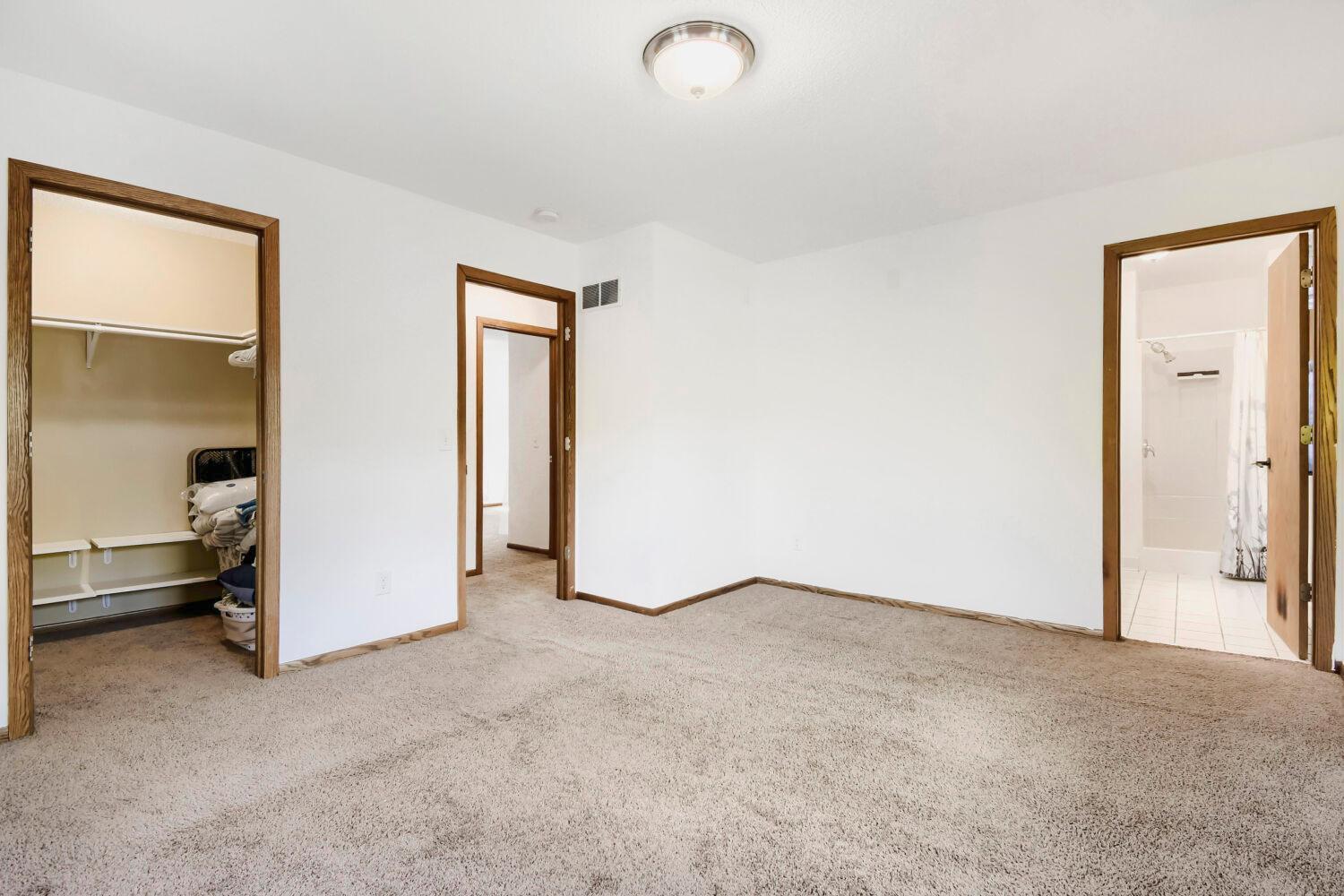 View of Residential at 2729 3rd Street, Minneapolis MN 55411, Minneapolis (22 of 37) - Mike Wilen | Minnesota Team Real Estate