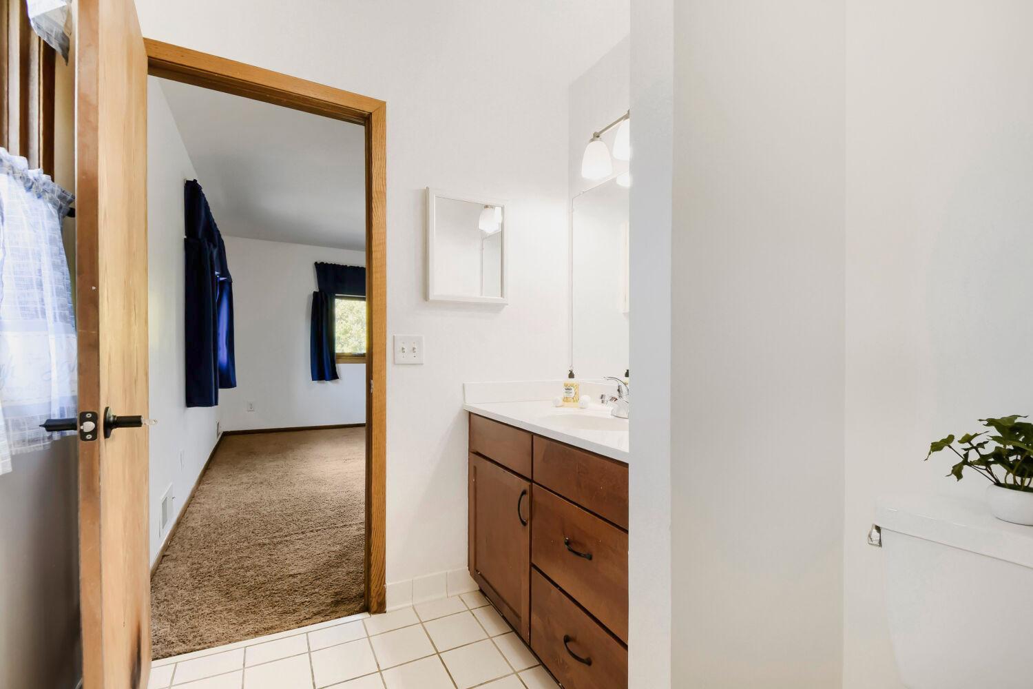 View of Residential at 2729 3rd Street, Minneapolis MN 55411, Minneapolis (24 of 37) - Mike Wilen | Minnesota Team Real Estate