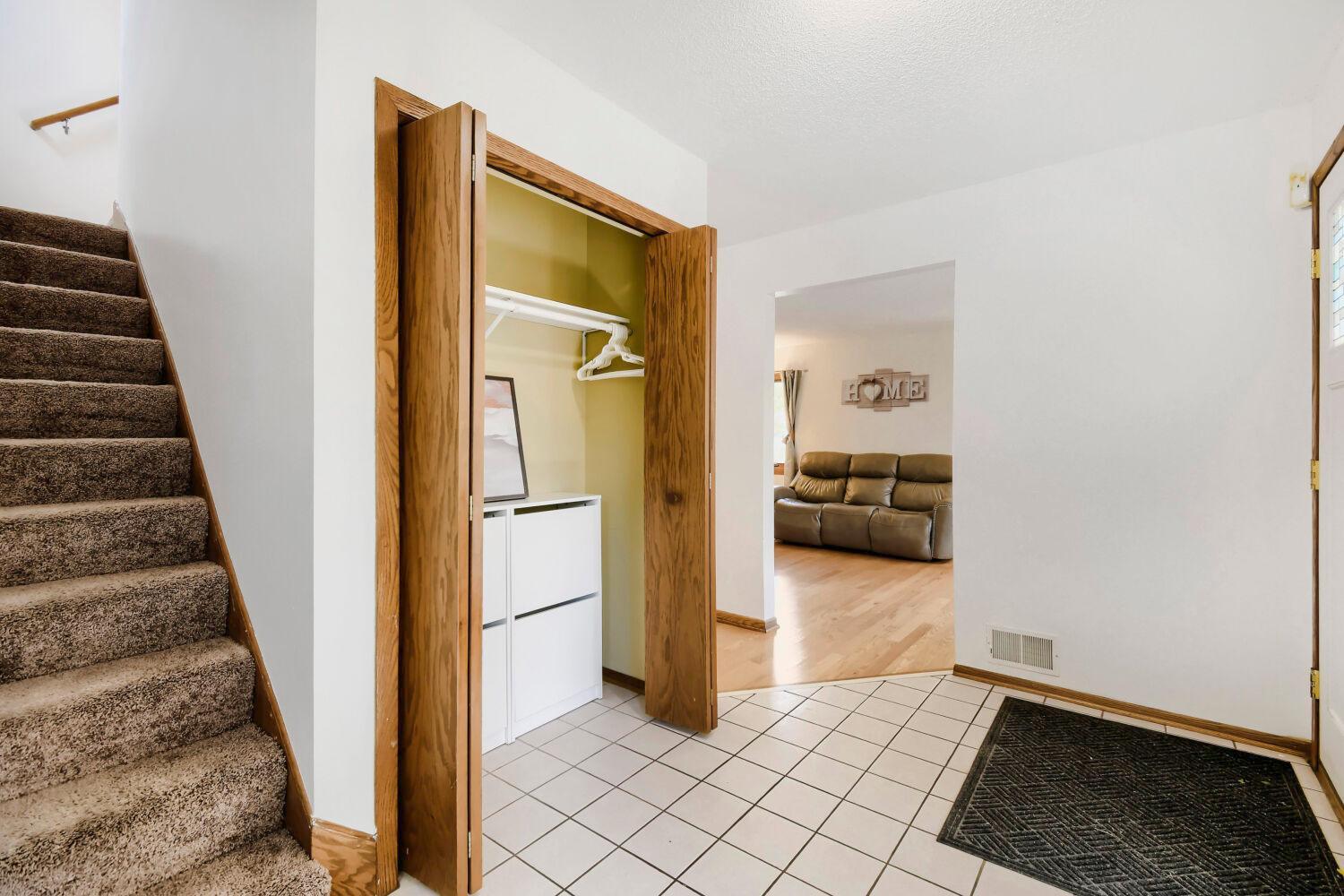 View of Residential at 2729 3rd Street, Minneapolis MN 55411, Minneapolis (15 of 37) - Mike Wilen | Minnesota Team Real Estate