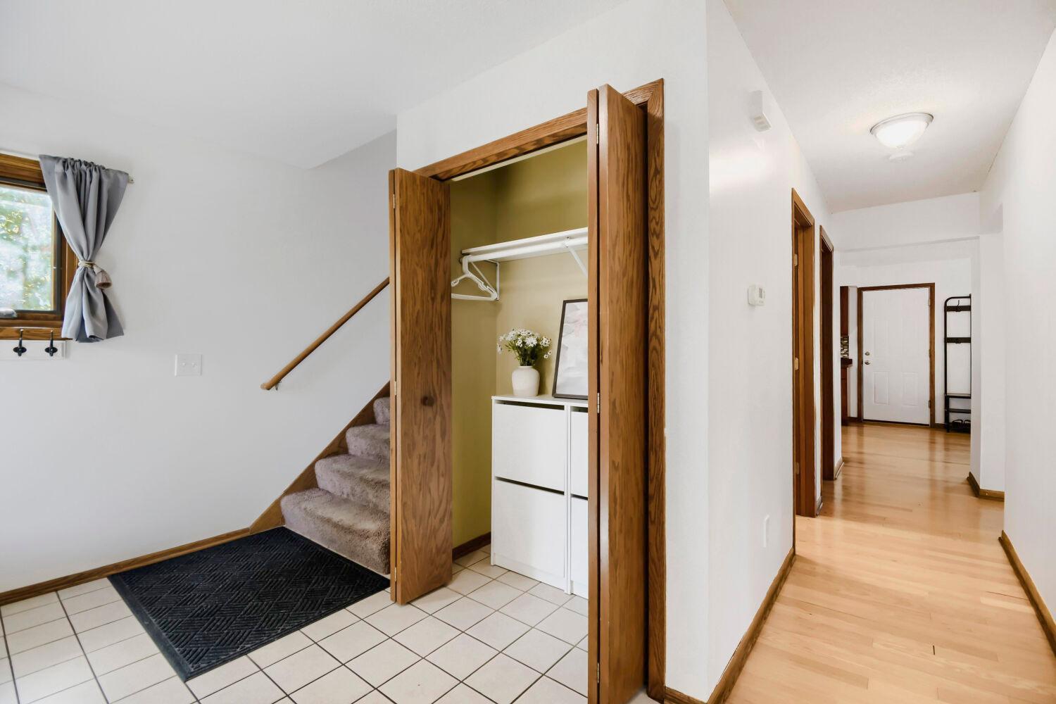 View of Residential at 2729 3rd Street, Minneapolis MN 55411, Minneapolis (6 of 37) - Mike Wilen | Minnesota Team Real Estate
