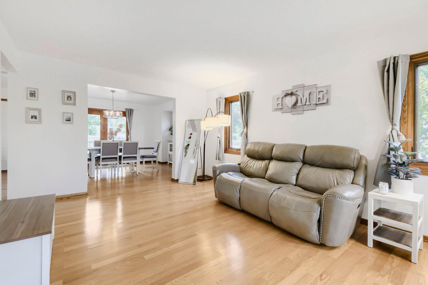 View of Residential at 2729 3rd Street, Minneapolis MN 55411, Minneapolis (7 of 37) - Mike Wilen | Minnesota Team Real Estate