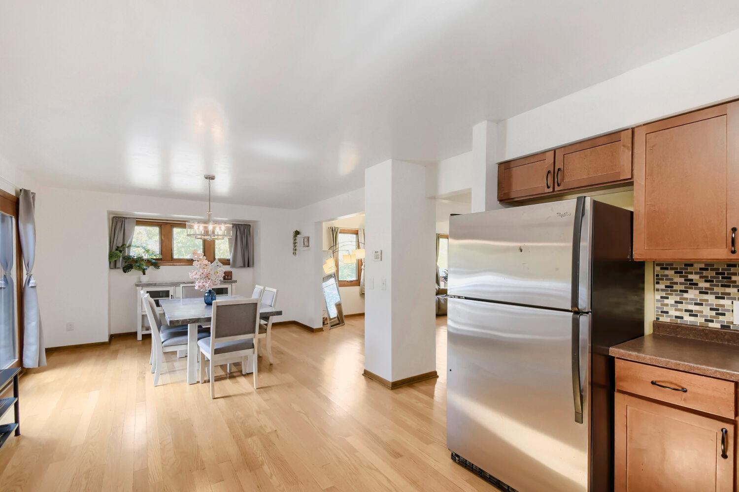 View of Residential at 2729 3rd Street, Minneapolis MN 55411, Minneapolis (12 of 37) - Mike Wilen | Minnesota Team Real Estate