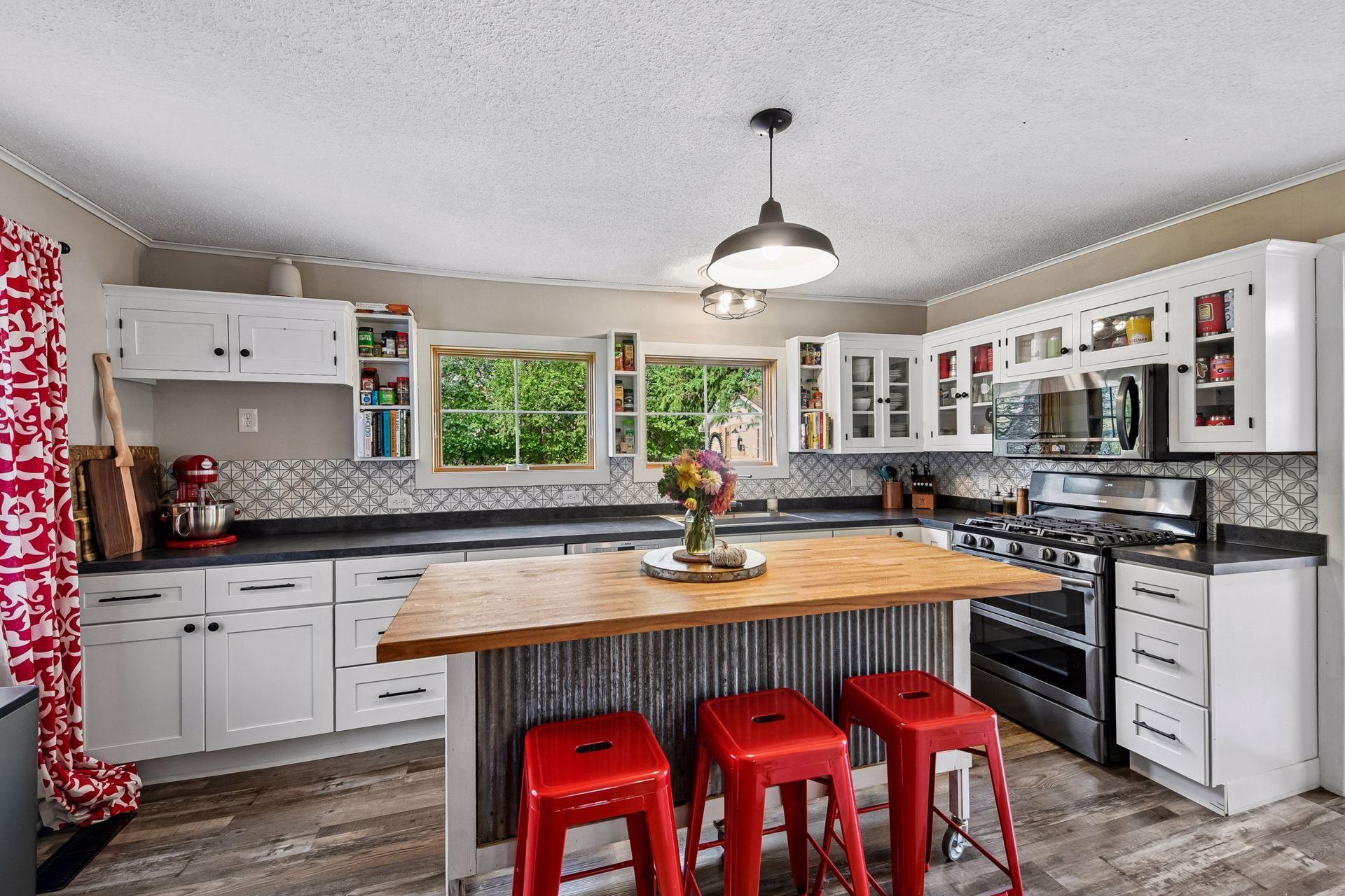 View of Residential at 660 Shore Drive, Orono MN 55364, Orono (10 of 34) - Mike Wilen | Minnesota Team Real Estate