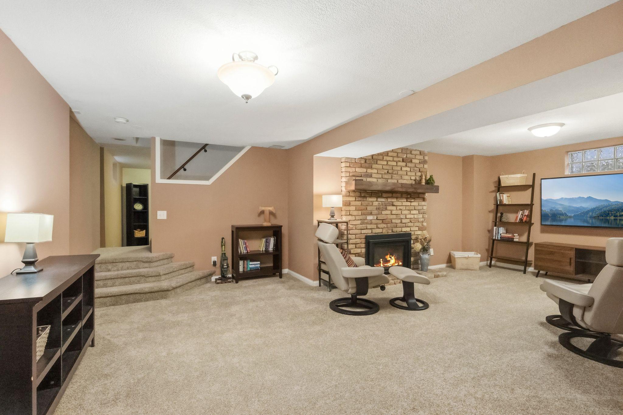 View of Residential at 992 McLean Avenue, Saint Paul MN 55106, Saint Paul (25 of 37) - Mike Wilen | Minnesota Team Real Estate