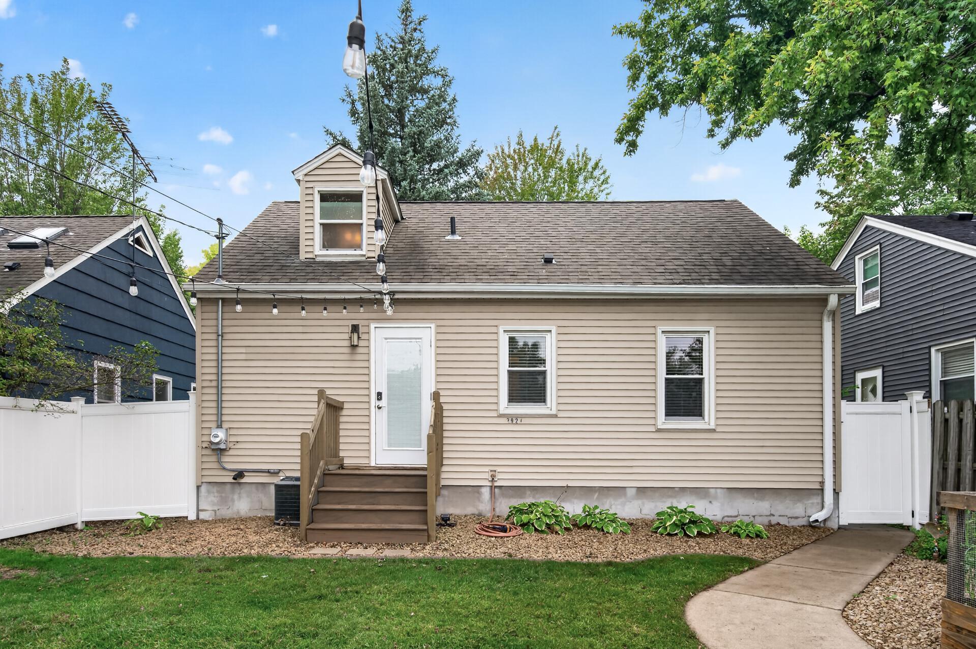 View of Residential at 2921 Georgia Avenue, Saint Louis Park MN 55426, Saint Louis Park (42 of 45) - Mike Wilen | Minnesota Team Real Estate