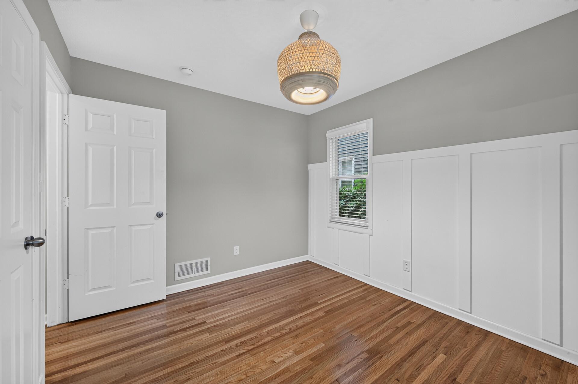 View of Residential at 2921 Georgia Avenue, Saint Louis Park MN 55426, Saint Louis Park (18 of 45) - Mike Wilen | Minnesota Team Real Estate