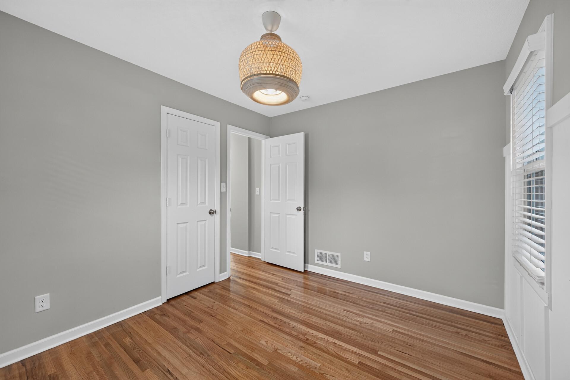 View of Residential at 2921 Georgia Avenue, Saint Louis Park MN 55426, Saint Louis Park (17 of 45) - Mike Wilen | Minnesota Team Real Estate