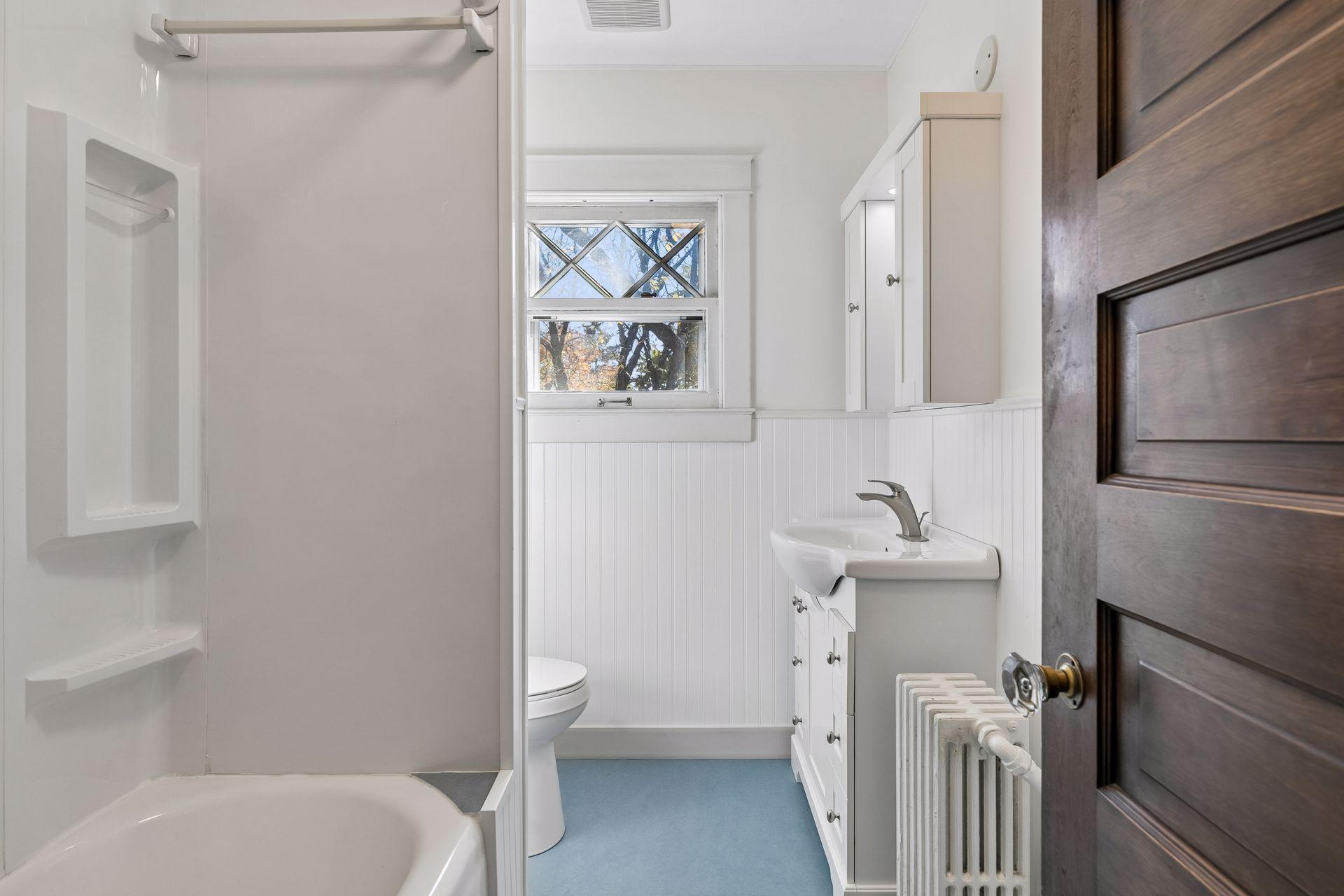View of Residential at 2073 Carroll Avenue, Saint Paul MN 55104, Saint Paul (23 of 31) - Mike Wilen | Minnesota Team Real Estate