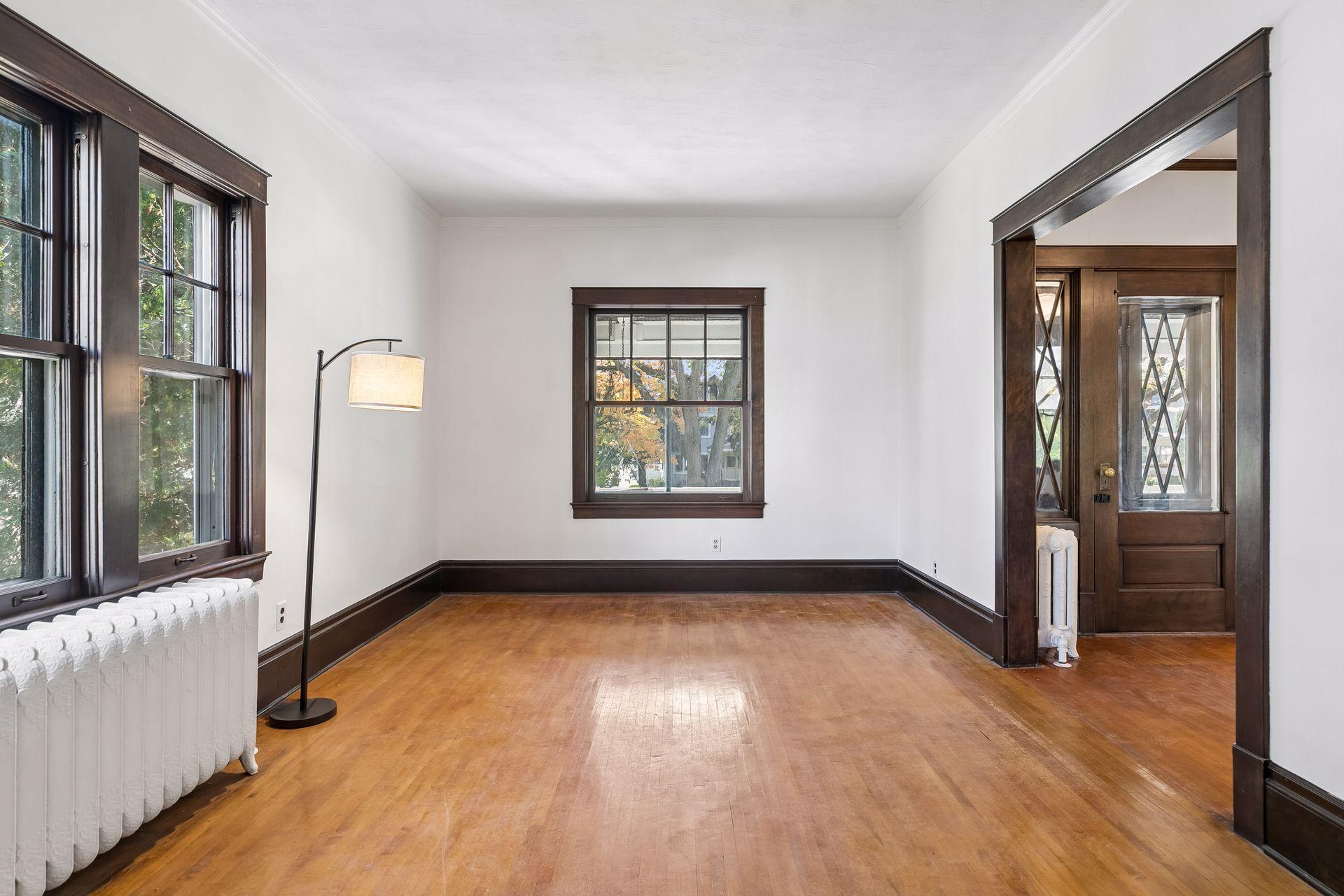 View of Residential at 2073 Carroll Avenue, Saint Paul MN 55104, Saint Paul (9 of 31) - Mike Wilen | Minnesota Team Real Estate