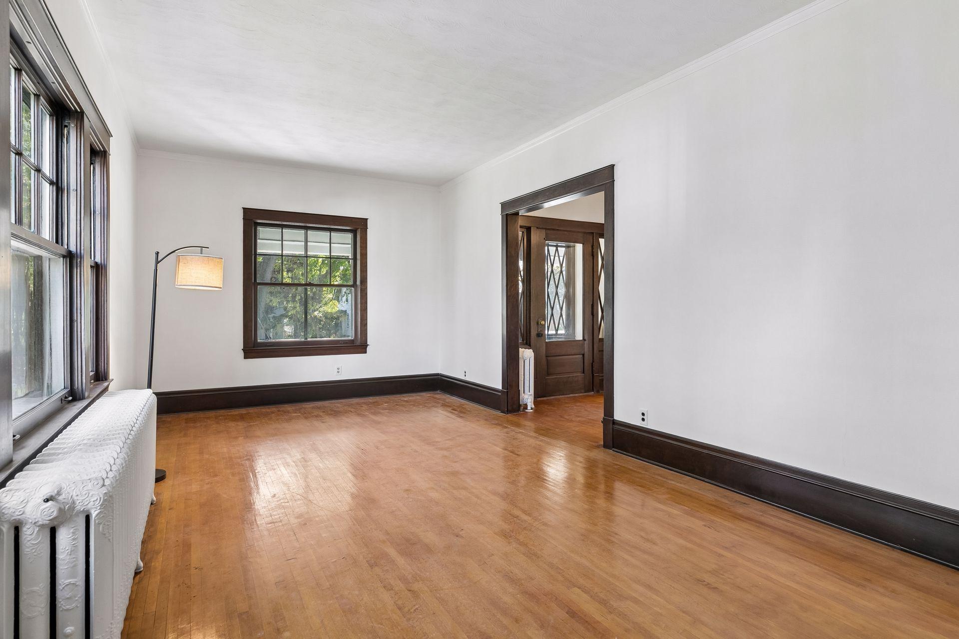 View of Residential at 2073 Carroll Avenue, Saint Paul MN 55104, Saint Paul (8 of 31) - Mike Wilen | Minnesota Team Real Estate
