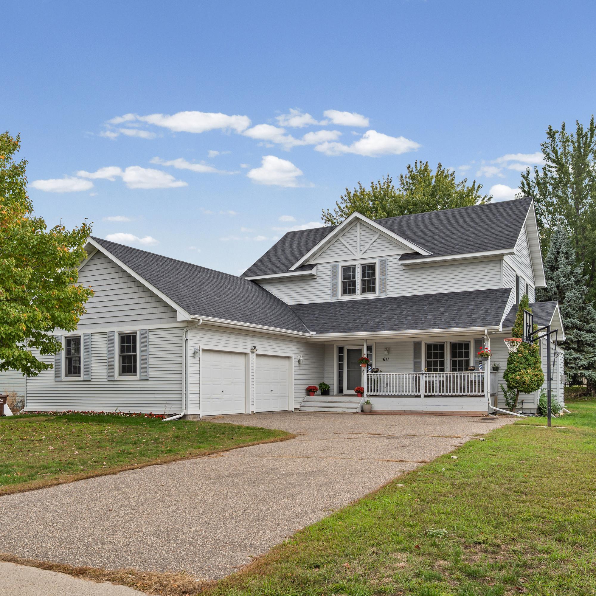View of Residential at 611 Bellvue Lane, Brooklyn Center MN 55430, Brooklyn Center (4 of 59) - Mike Wilen | Minnesota Team Real Estate
