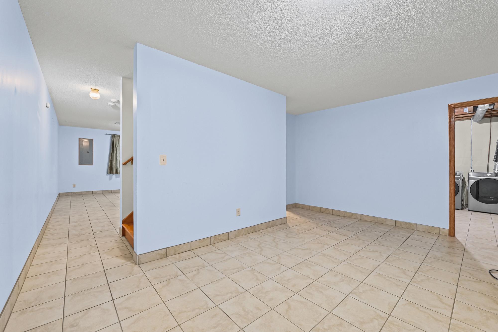 View of Residential at 611 Bellvue Lane, Brooklyn Center MN 55430, Brooklyn Center (48 of 59) - Mike Wilen | Minnesota Team Real Estate