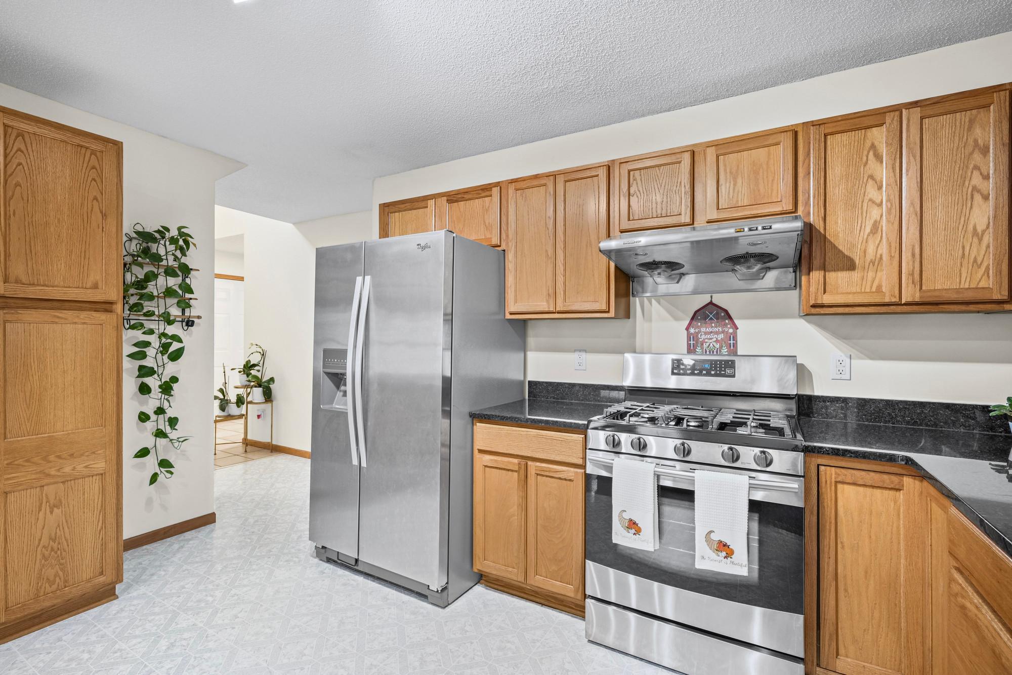 View of Residential at 611 Bellvue Lane, Brooklyn Center MN 55430, Brooklyn Center (21 of 59) - Mike Wilen | Minnesota Team Real Estate
