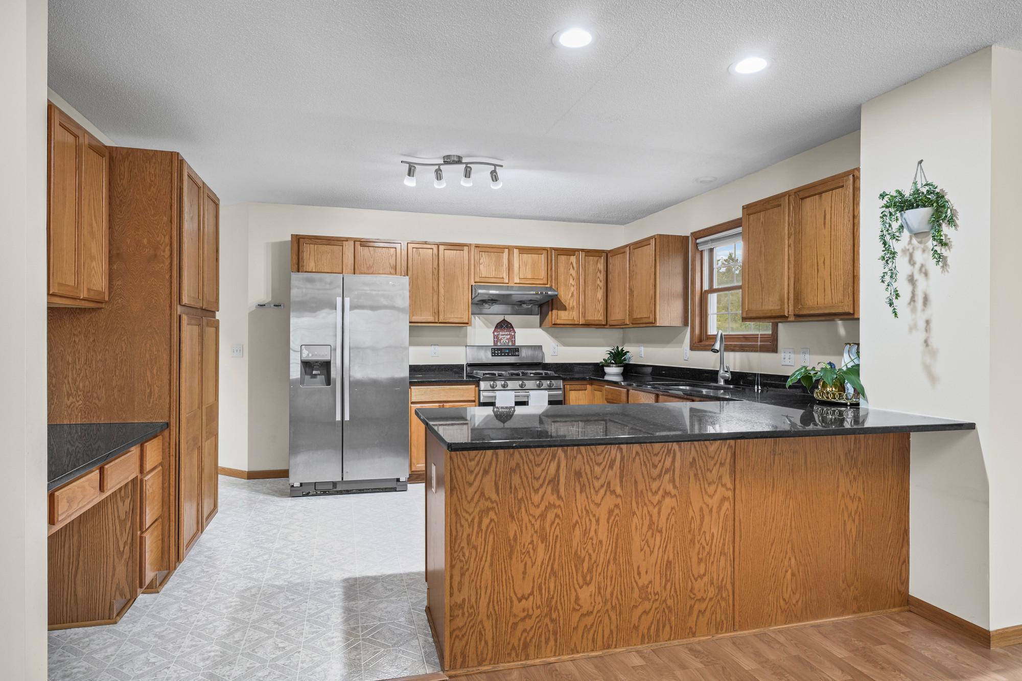 View of Residential at 611 Bellvue Lane, Brooklyn Center MN 55430, Brooklyn Center (17 of 59) - Mike Wilen | Minnesota Team Real Estate