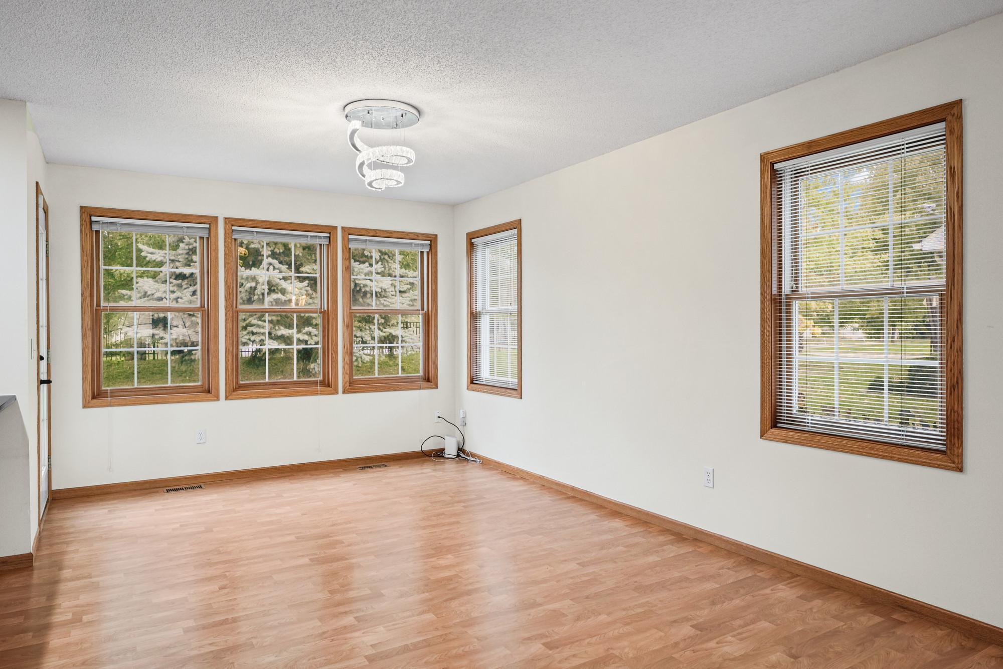 View of Residential at 611 Bellvue Lane, Brooklyn Center MN 55430, Brooklyn Center (14 of 59) - Mike Wilen | Minnesota Team Real Estate