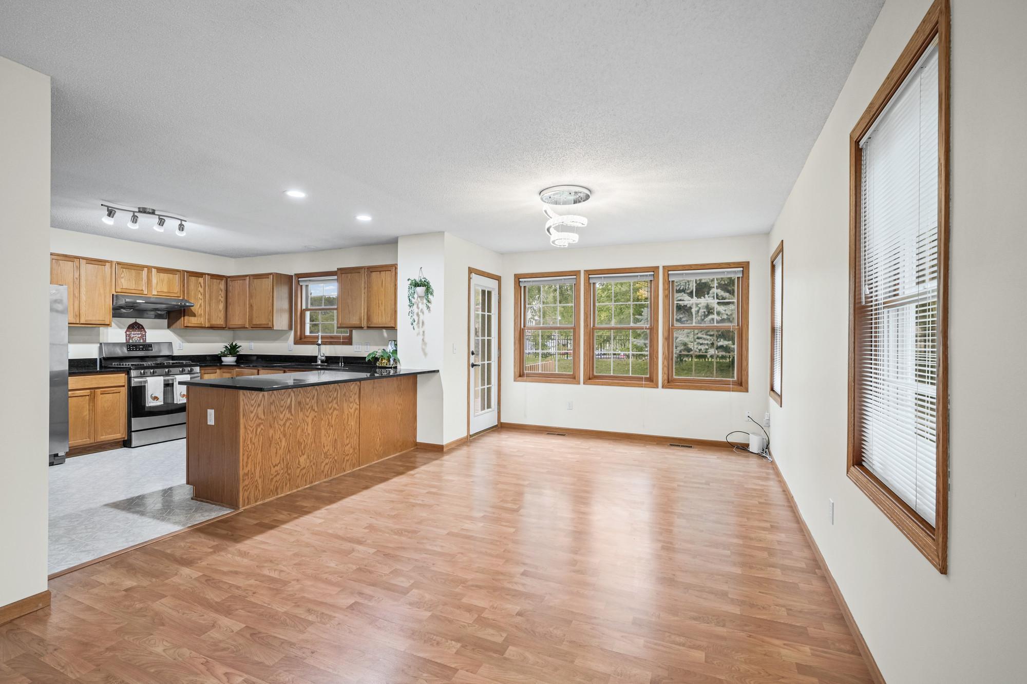 View of Residential at 611 Bellvue Lane, Brooklyn Center MN 55430, Brooklyn Center (13 of 59) - Mike Wilen | Minnesota Team Real Estate