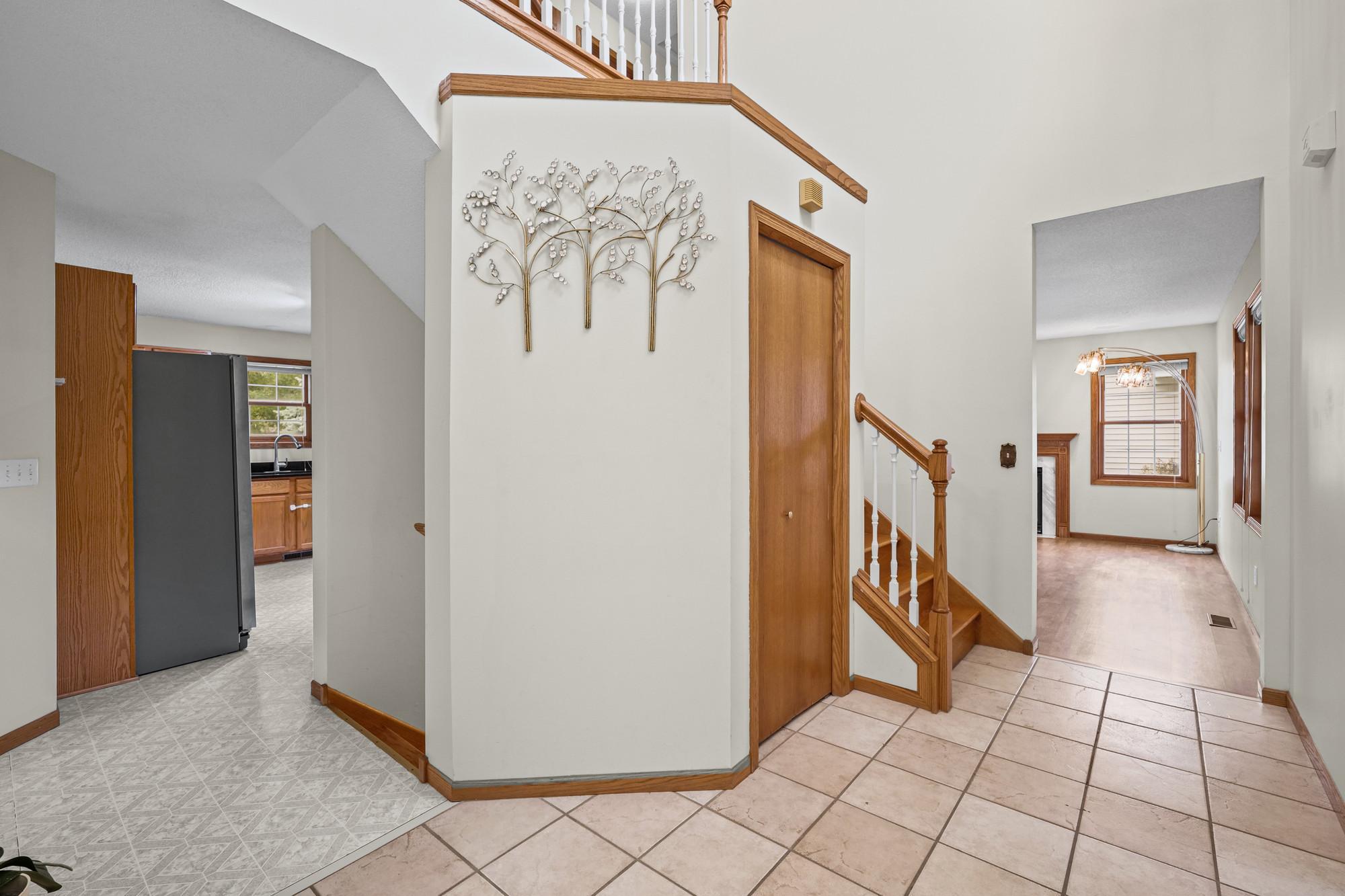View of Residential at 611 Bellvue Lane, Brooklyn Center MN 55430, Brooklyn Center (5 of 59) - Mike Wilen | Minnesota Team Real Estate