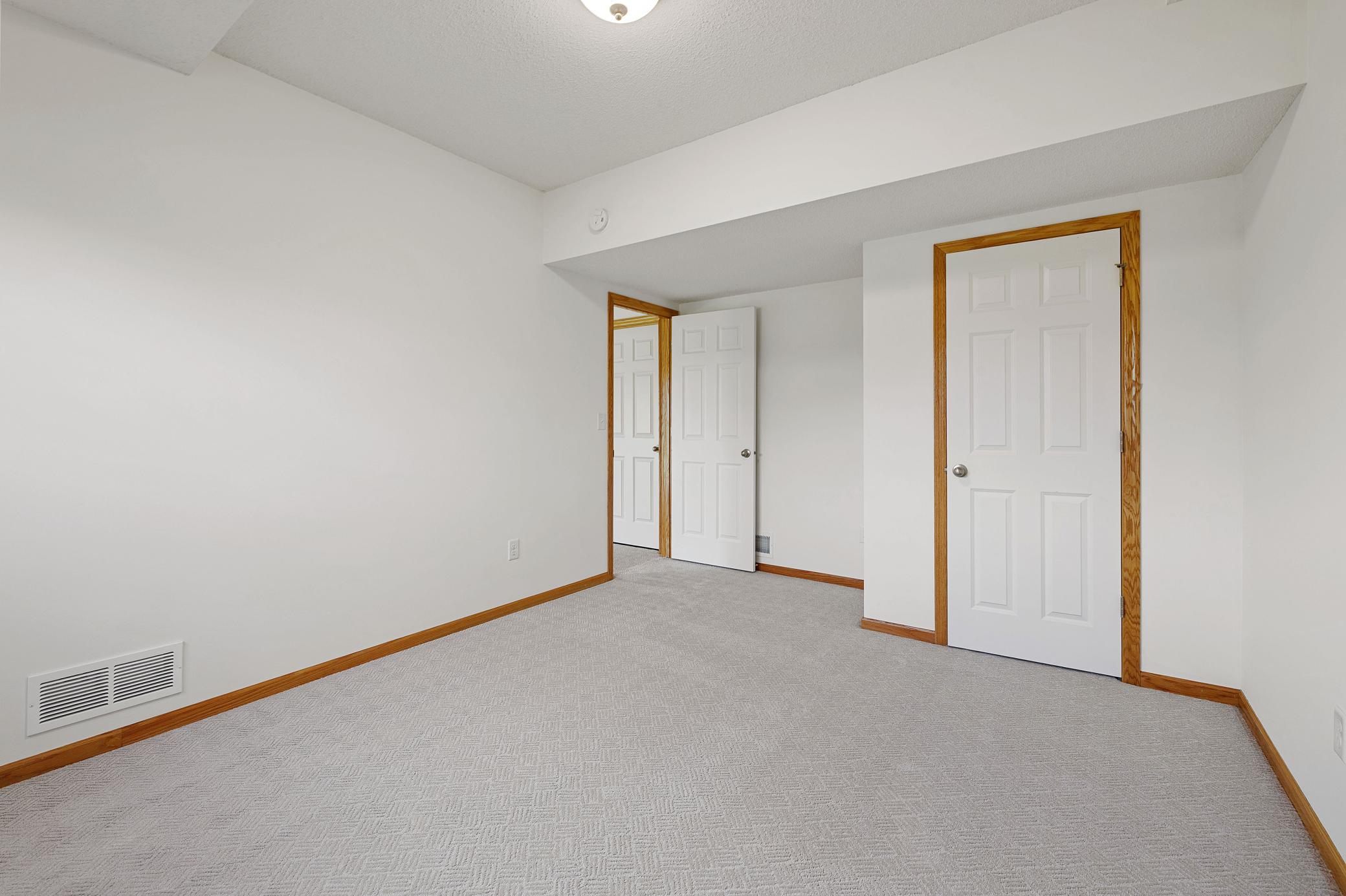 View of Residential at 1096 Danube Avenue, Shakopee MN 55379, Shakopee (38 of 41) - Mike Wilen | Minnesota Team Real Estate