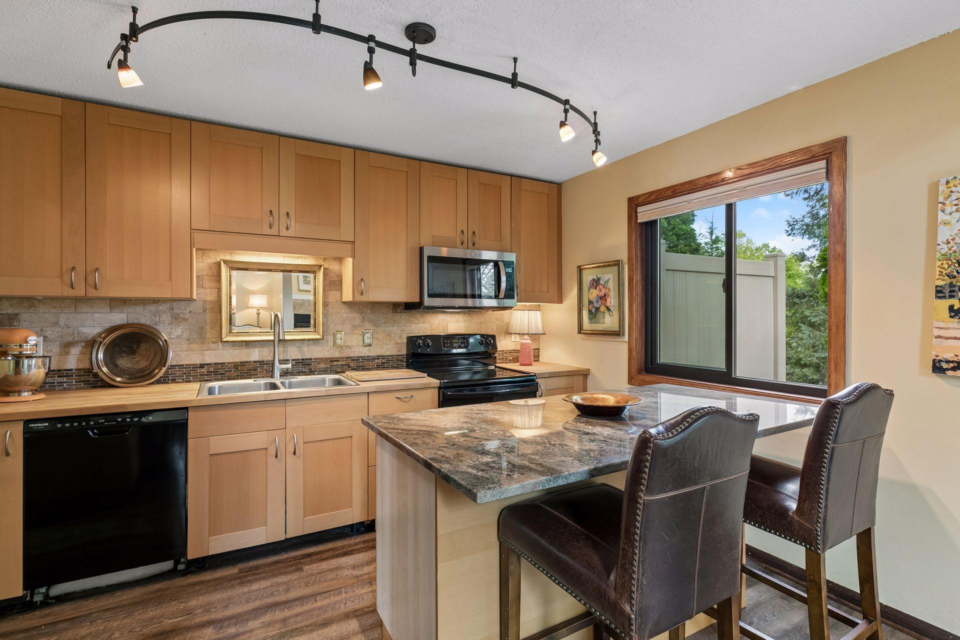 View of Residential at 5410 Sanibel Drive, Minnetonka MN 55343, Minnetonka (7 of 34) - Mike Wilen | Minnesota Team Real Estate