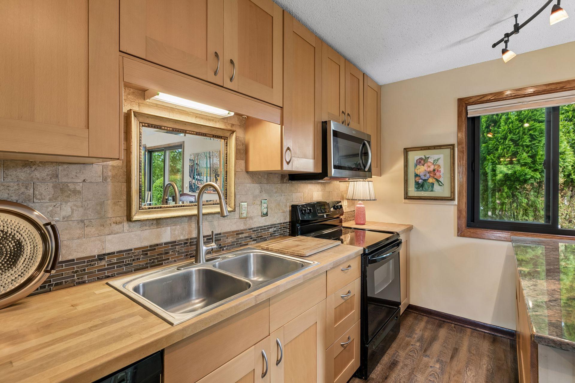 View of Residential at 5410 Sanibel Drive, Minnetonka MN 55343, Minnetonka (10 of 34) - Mike Wilen | Minnesota Team Real Estate