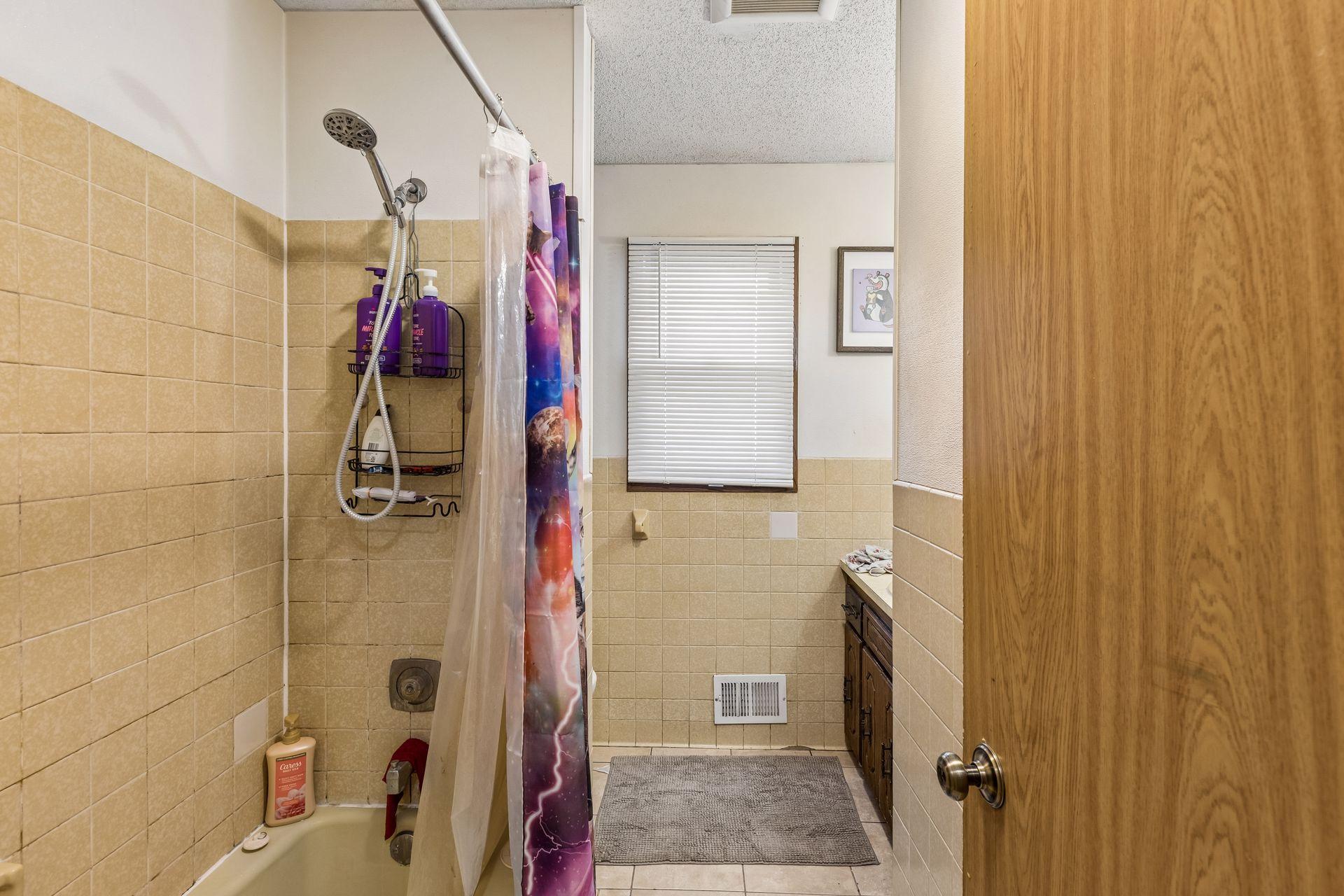 View of Residential Income at 1015 43 1/2 Avenue, Columbia Heights MN 55421, Columbia Heights (35 of 46) - Mike Wilen | Minnesota Team Real Estate