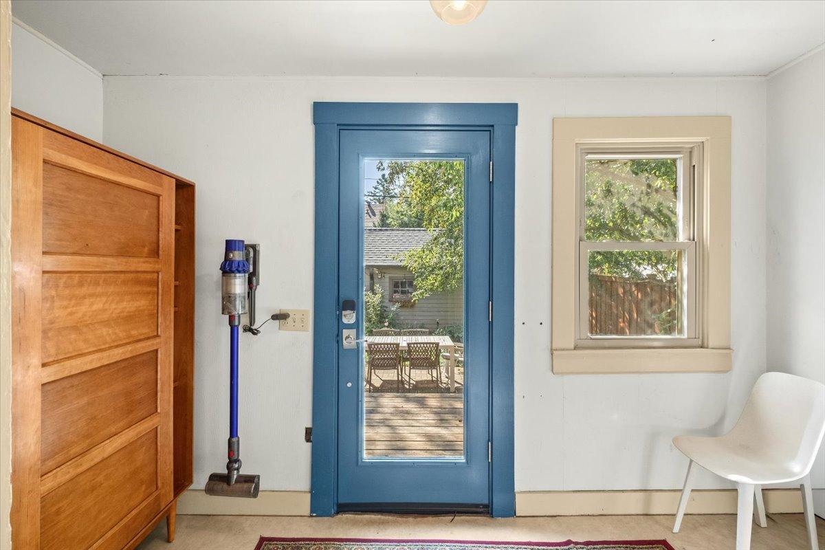 View of Residential at 1802 Selby Avenue, Saint Paul MN 55104, Saint Paul (23 of 41) - Mike Wilen | Minnesota Team Real Estate