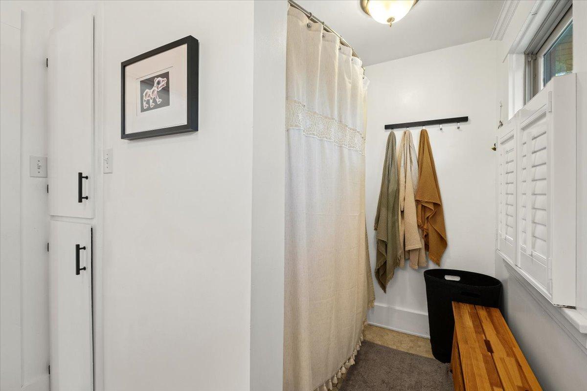 View of Residential at 1802 Selby Avenue, Saint Paul MN 55104, Saint Paul (28 of 41) - Mike Wilen | Minnesota Team Real Estate