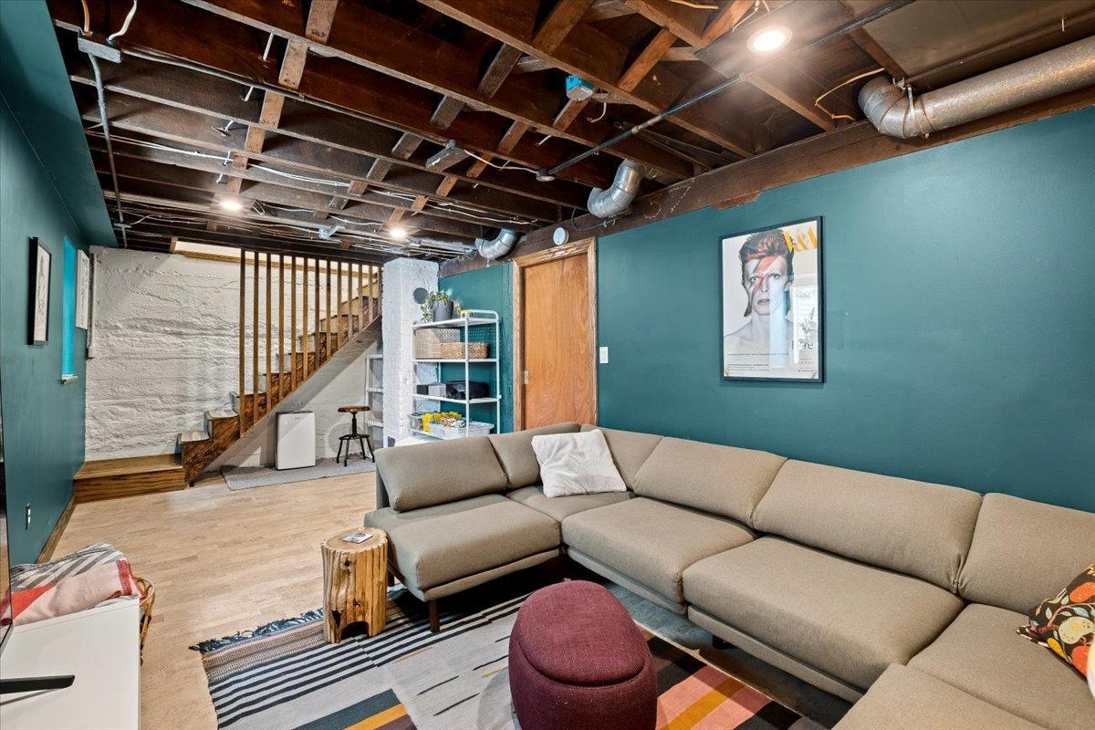View of Residential at 1802 Selby Avenue, Saint Paul MN 55104, Saint Paul (34 of 41) - Mike Wilen | Minnesota Team Real Estate