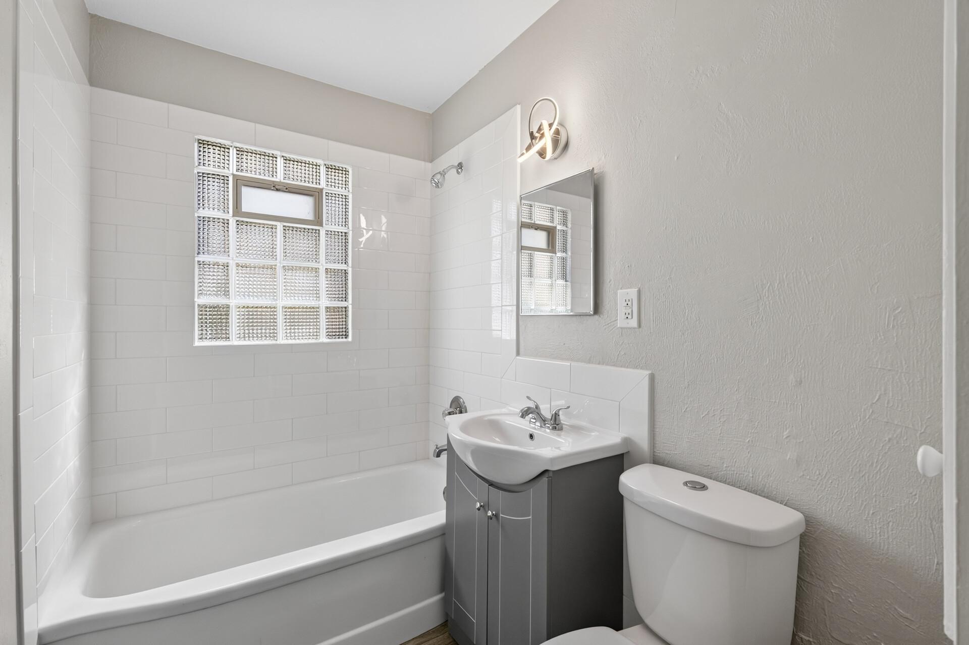 View of Residential at 5048 Fremont Avenue, Minneapolis MN 55430, Minneapolis (11 of 20) - Mike Wilen | Minnesota Team Real Estate