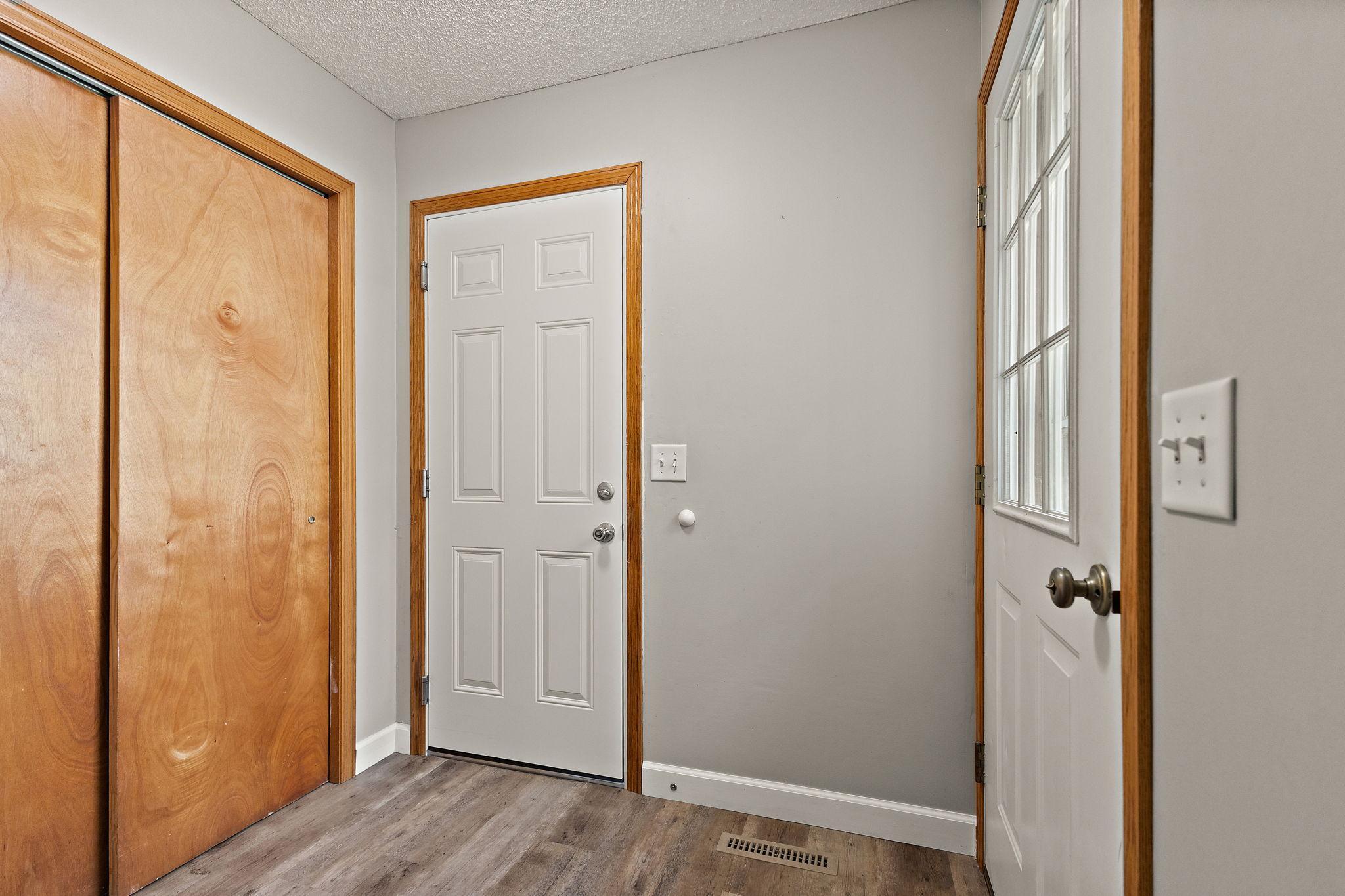 View of Residential at 1017 Scott Lane, Belle Plaine MN 56011, Belle Plaine (7 of 45) - Mike Wilen | Minnesota Team Real Estate