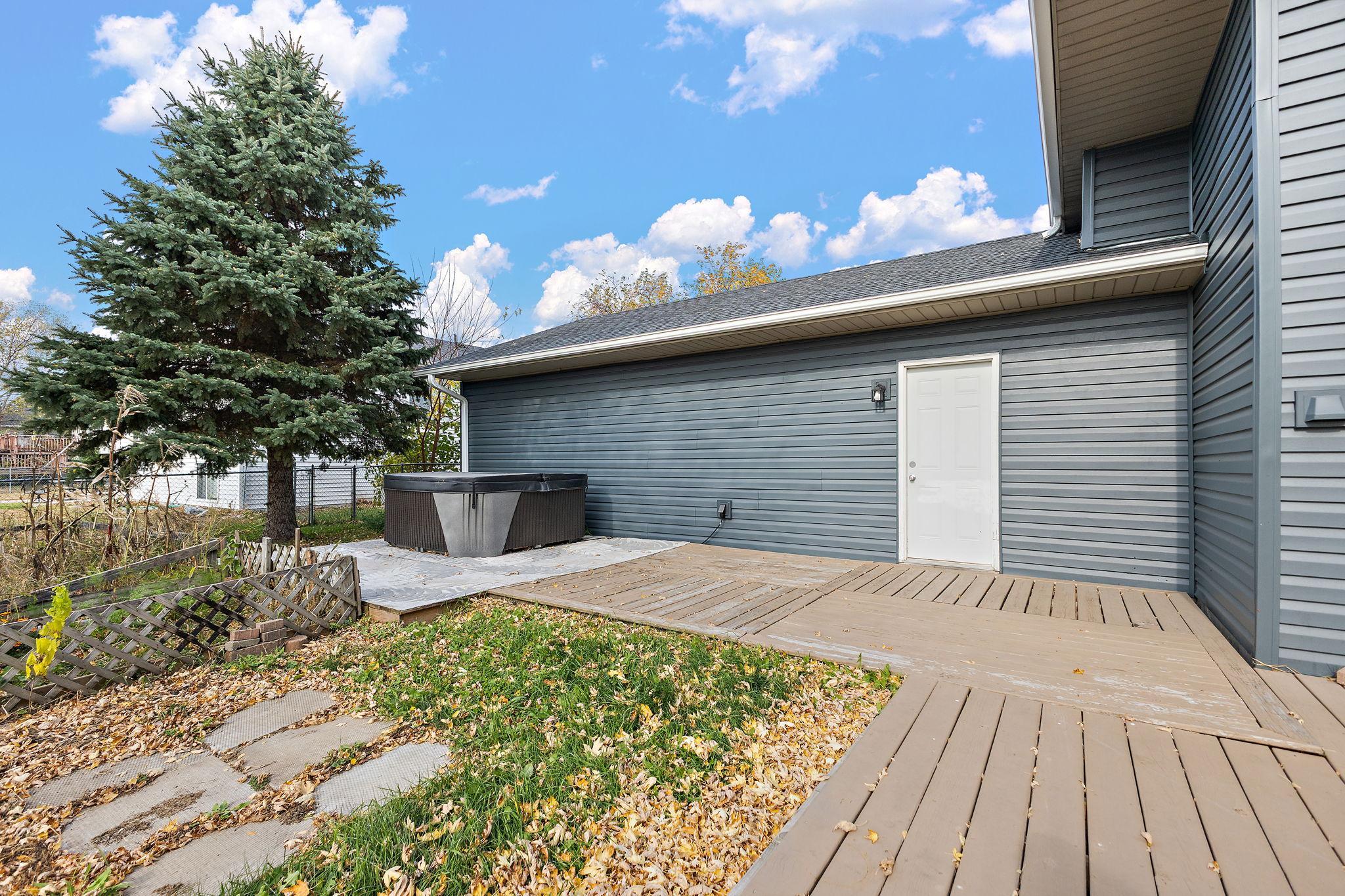 View of Residential at 1017 Scott Lane, Belle Plaine MN 56011, Belle Plaine (36 of 45) - Mike Wilen | Minnesota Team Real Estate