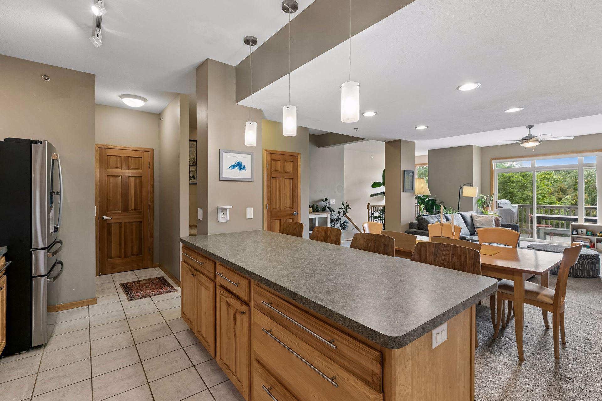 View of Residential at 9820 Cove Drive, Minnetonka MN 55305, Minnetonka (12 of 33) - Mike Wilen | Minnesota Team Real Estate