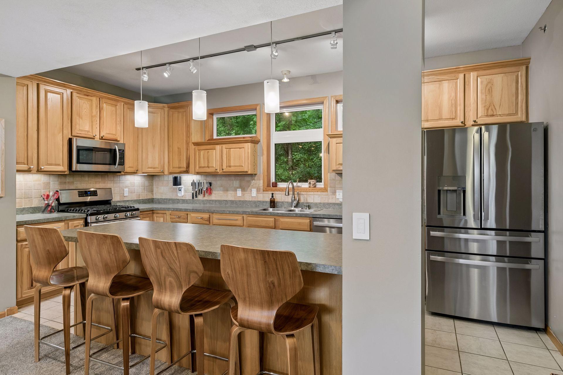 View of Residential at 9820 Cove Drive, Minnetonka MN 55305, Minnetonka (8 of 33) - Mike Wilen | Minnesota Team Real Estate