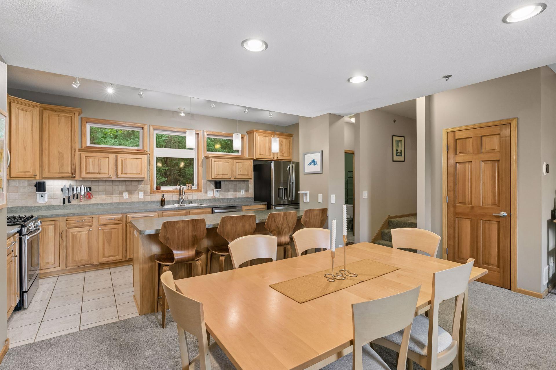 View of Residential at 9820 Cove Drive, Minnetonka MN 55305, Minnetonka (5 of 33) - Mike Wilen | Minnesota Team Real Estate
