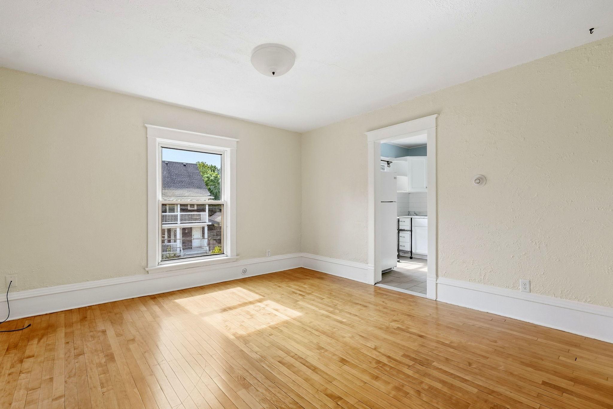 View of Residential Income at 501 Newton Avenue, Minneapolis MN 55405, Minneapolis (19 of 46) - Mike Wilen | Minnesota Team Real Estate