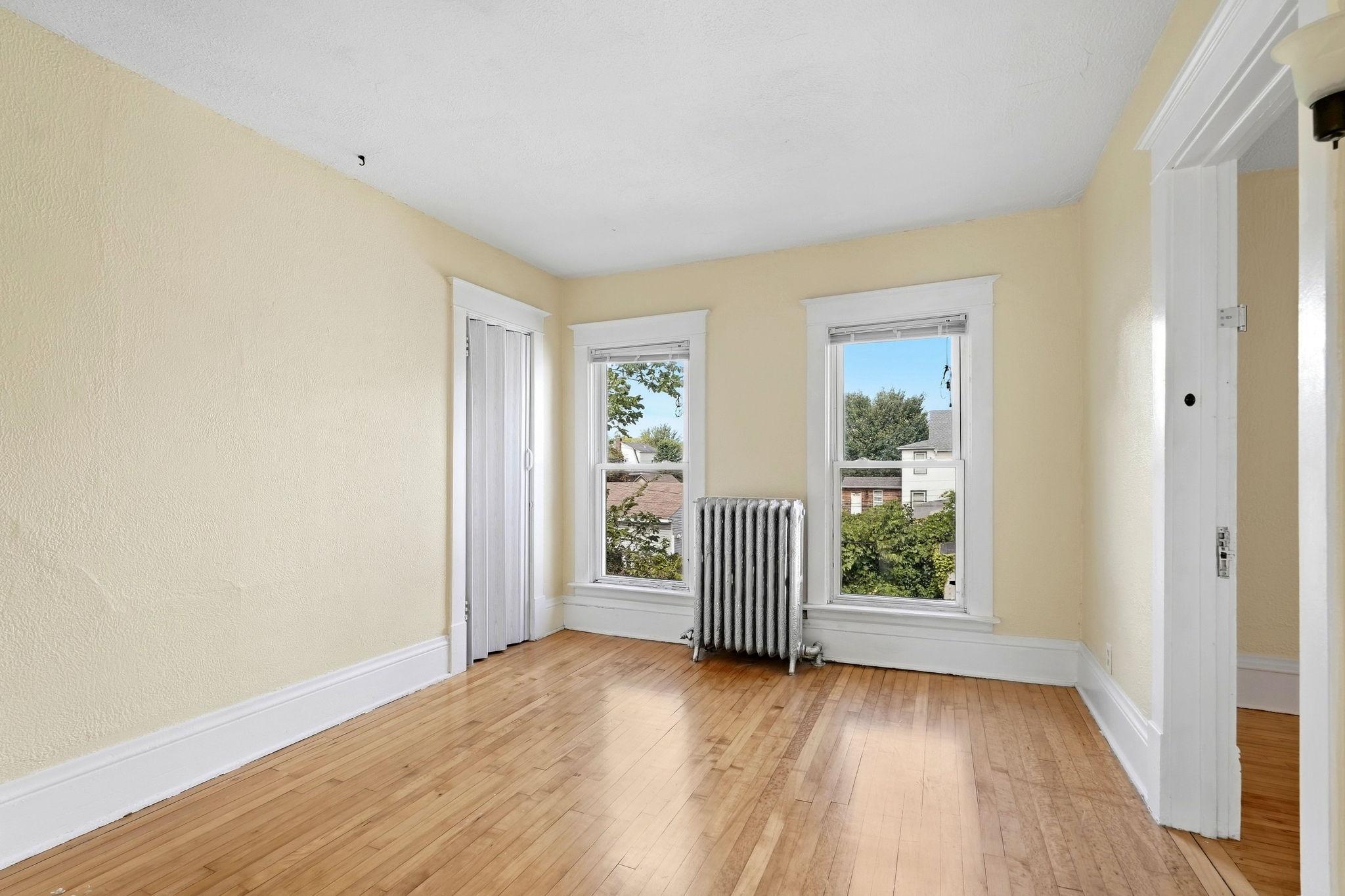 View of Residential Income at 501 Newton Avenue, Minneapolis MN 55405, Minneapolis (29 of 46) - Mike Wilen | Minnesota Team Real Estate