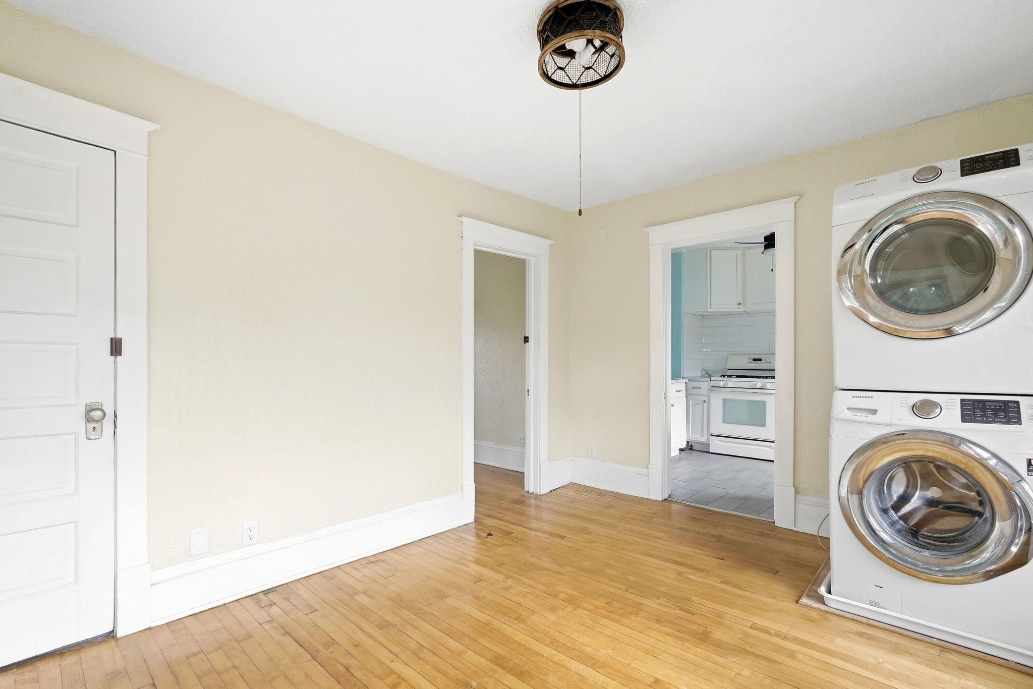 View of Residential Income at 501 Newton Avenue, Minneapolis MN 55405, Minneapolis (37 of 46) - Mike Wilen | Minnesota Team Real Estate