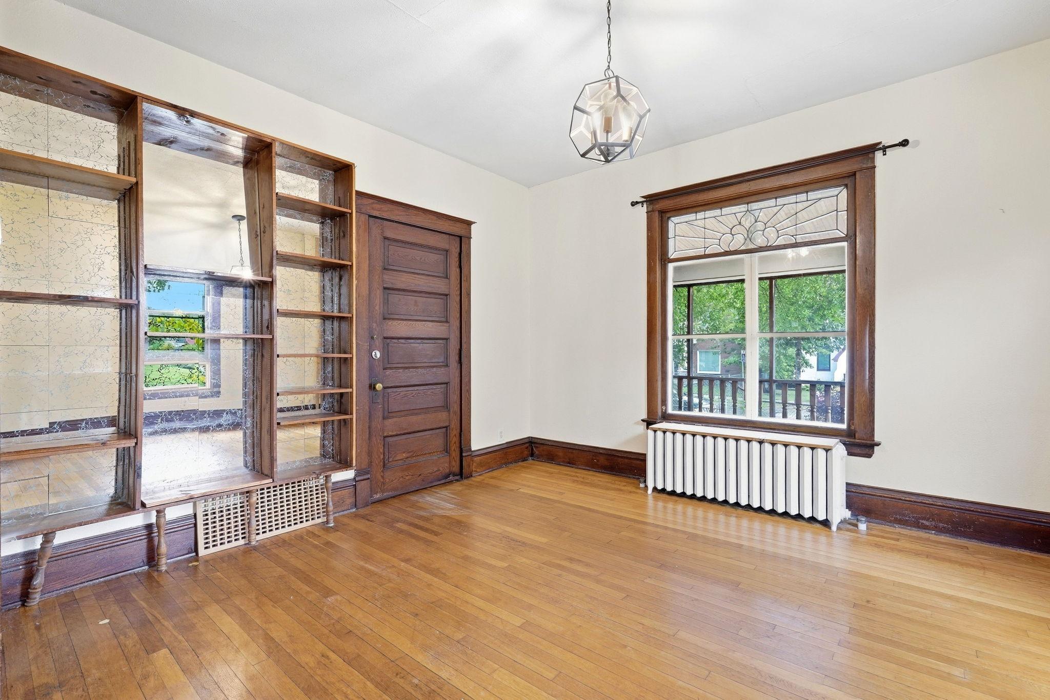 View of Residential Income at 501 Newton Avenue, Minneapolis MN 55405, Minneapolis (11 of 46) - Mike Wilen | Minnesota Team Real Estate