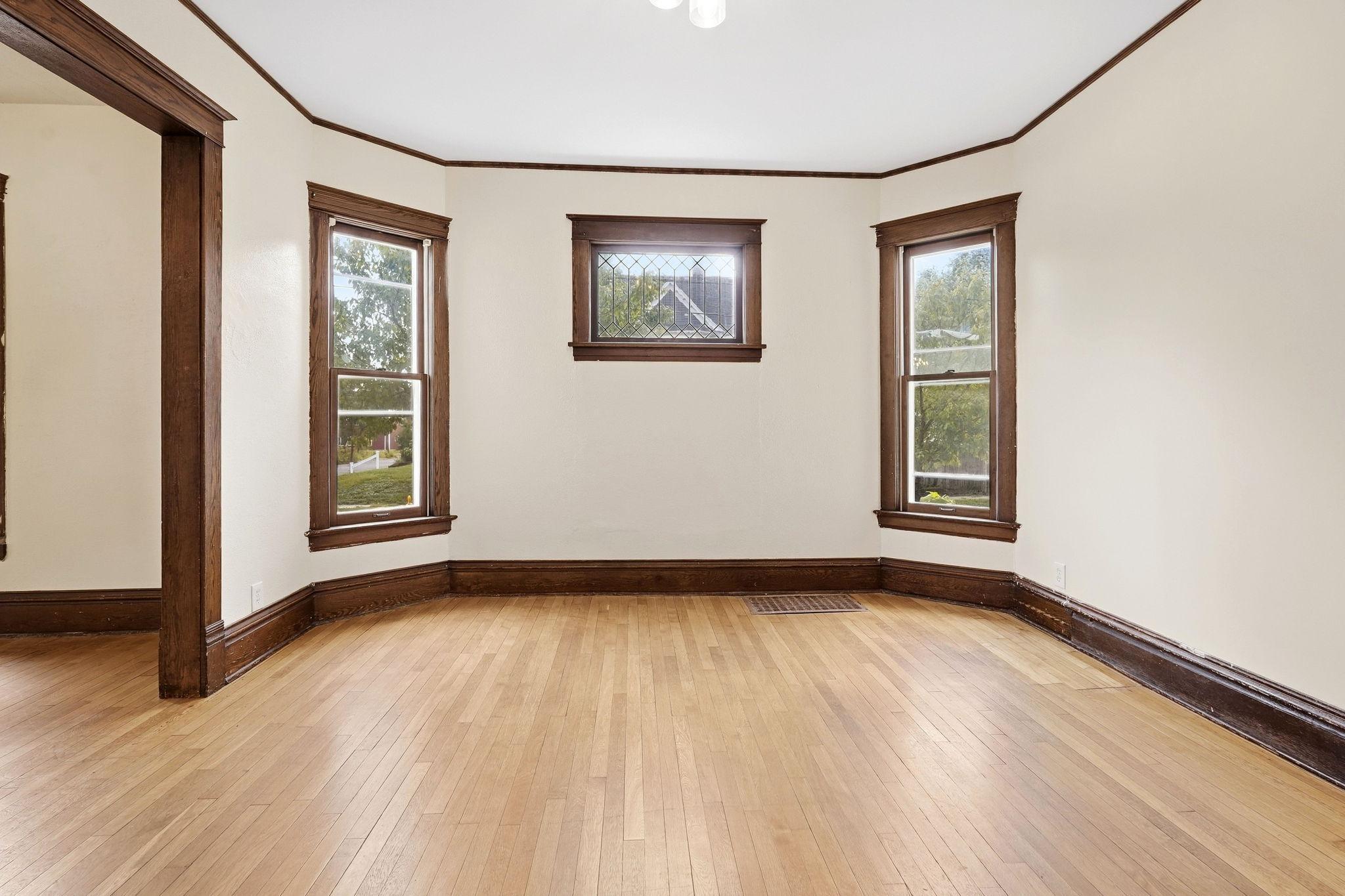 View of Residential Income at 501 Newton Avenue, Minneapolis MN 55405, Minneapolis (9 of 46) - Mike Wilen | Minnesota Team Real Estate
