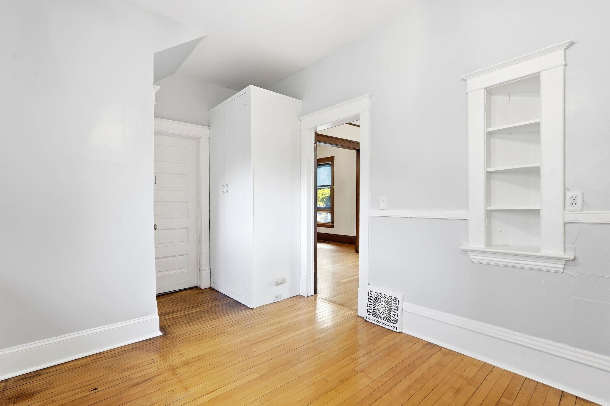 View of Residential Income at 501 Newton Avenue, Minneapolis MN 55405, Minneapolis (13 of 46) - Mike Wilen | Minnesota Team Real Estate