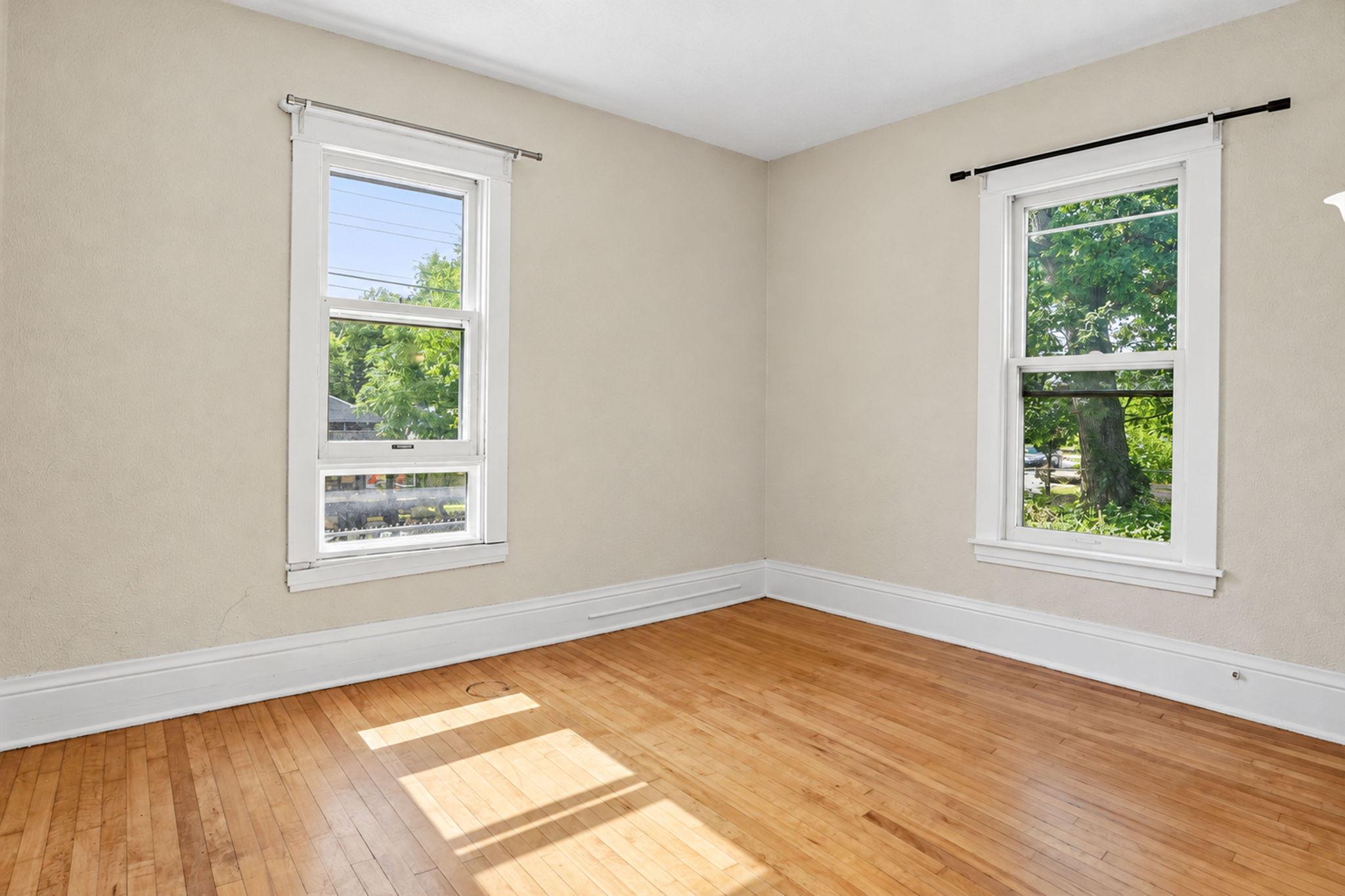 View of Residential Income at 501 Newton Avenue, Minneapolis MN 55405, Minneapolis (23 of 46) - Mike Wilen | Minnesota Team Real Estate